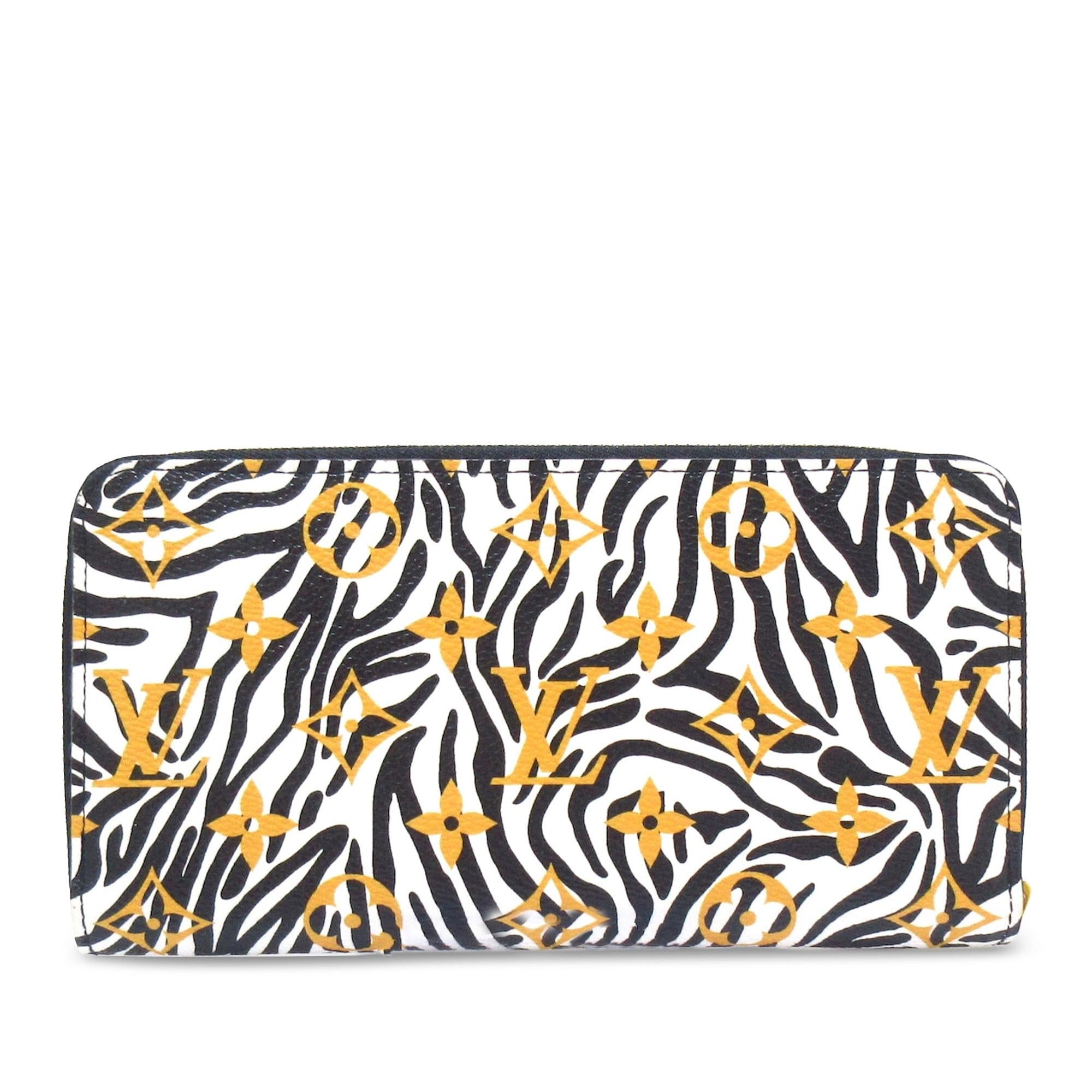 Louis Vuitton Monogram Giant Jungle Zippy Wallet (SHG-0JN3tr)