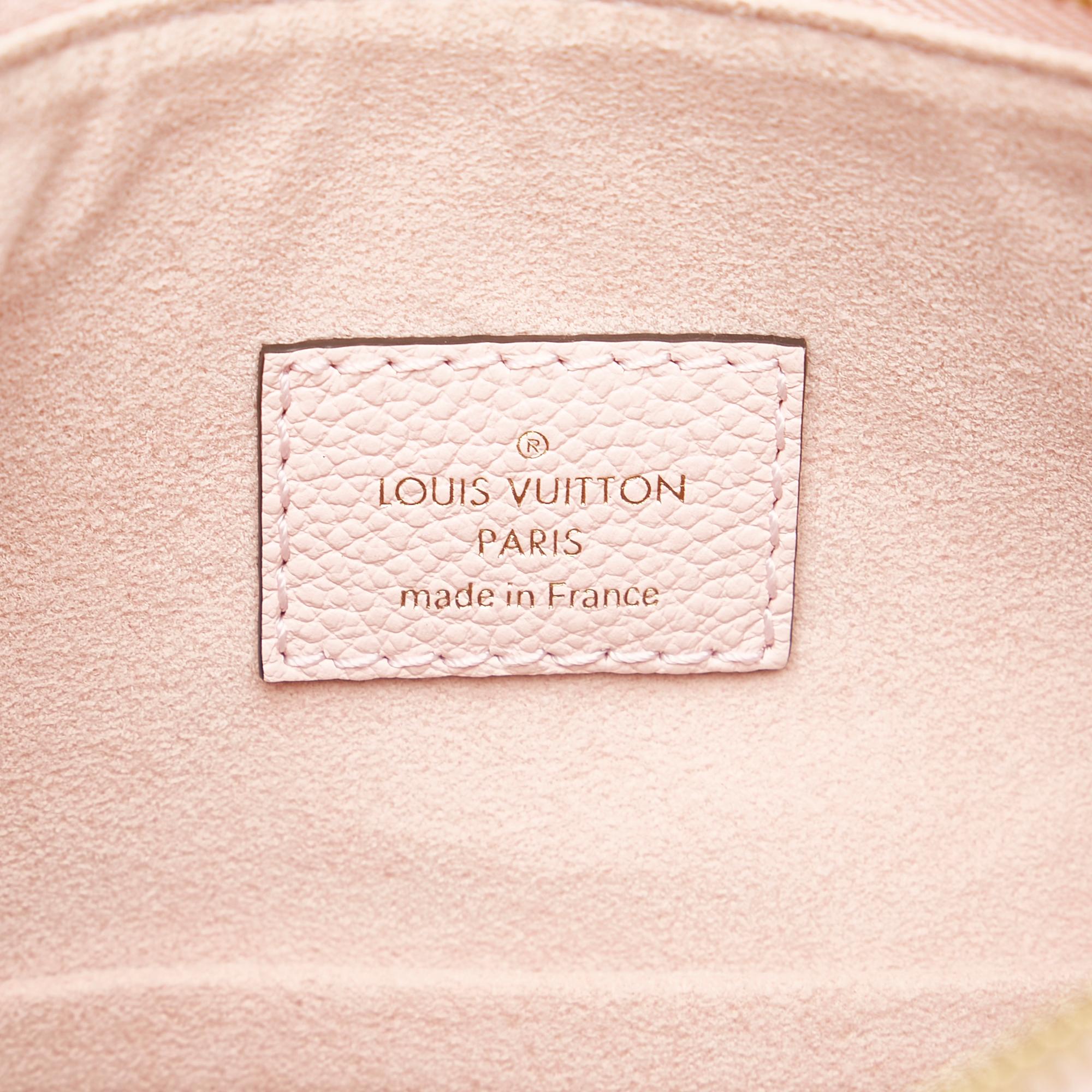 Louis Vuitton Monogram Giant Marshmallow By The Pool PM (SHG-36549)