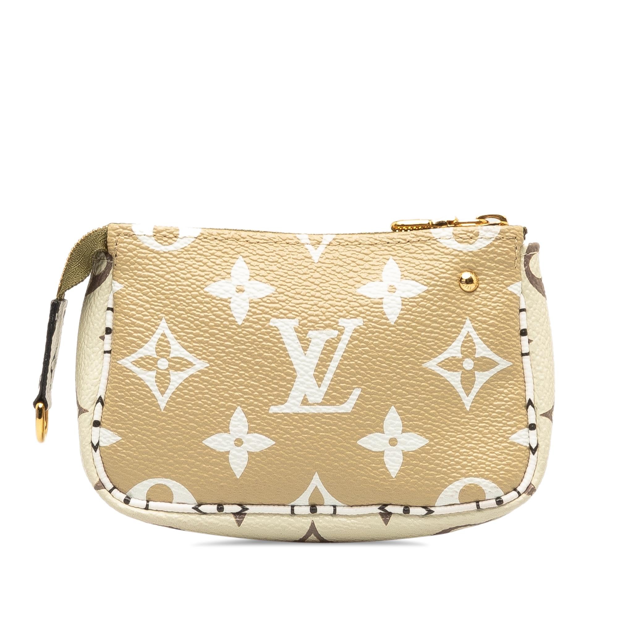 Louis Vuitton Monogram Giant Micro Pochette Accessoires