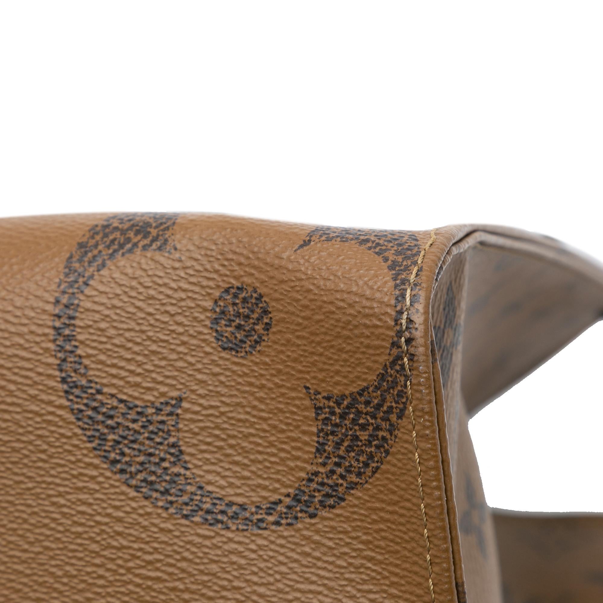 Louis Vuitton Monogram Giant OnTheGo MM
