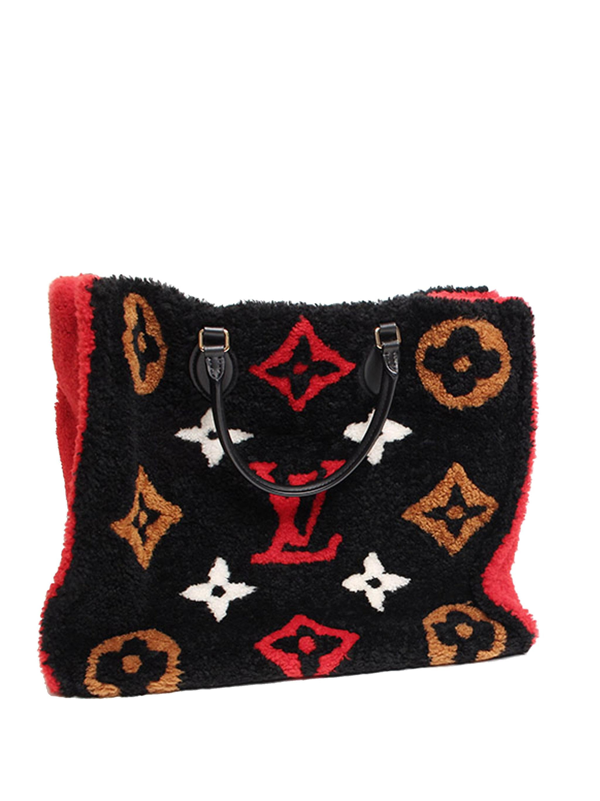 Louis Vuitton Monogram Giant Shearling Teddy Onthego GM (SHG-Zz4bpd)