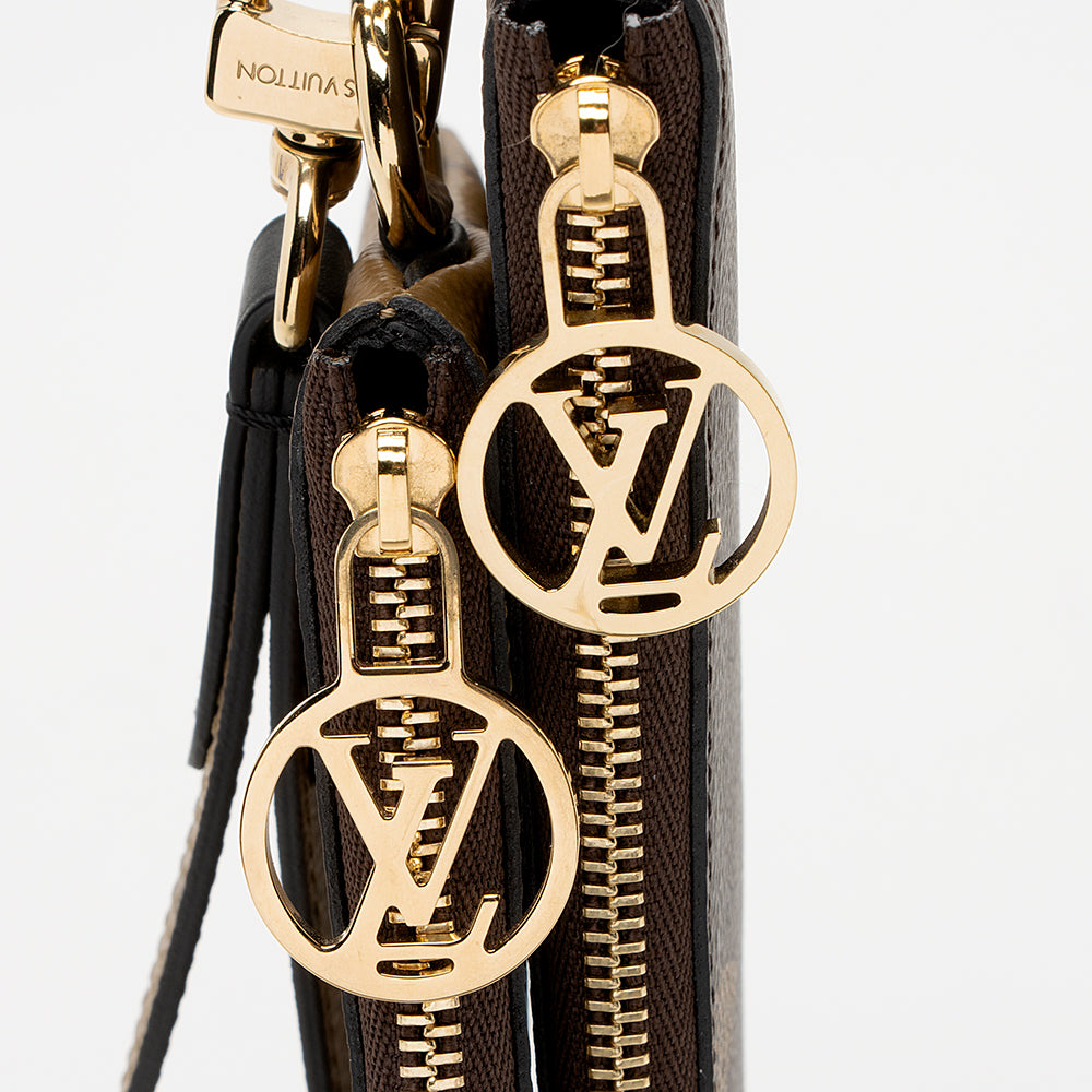 Louis Vuitton Monogram Giant Trio Pouch (SHF-20221)