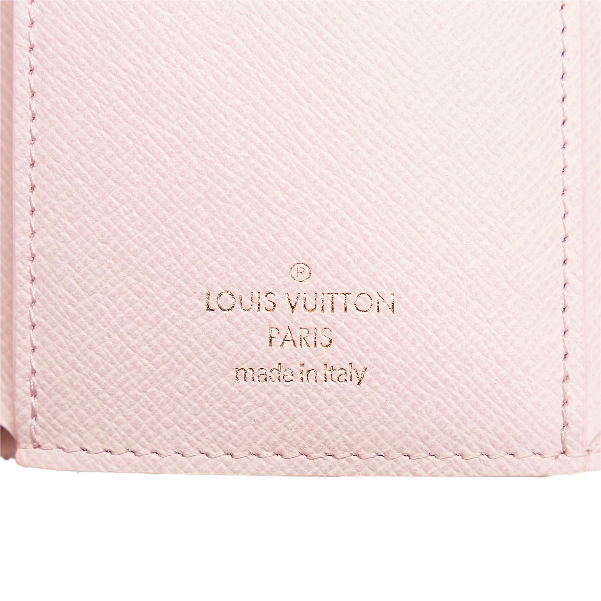 Louis Vuitton Monogram Giant Victorine Wallet (SHG-cKhmPR)
