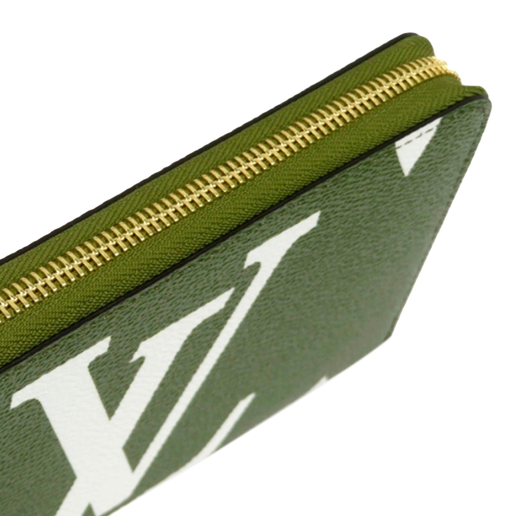 Louis Vuitton Monogram Giant Zippy Wallet (SHG-KCxW91)