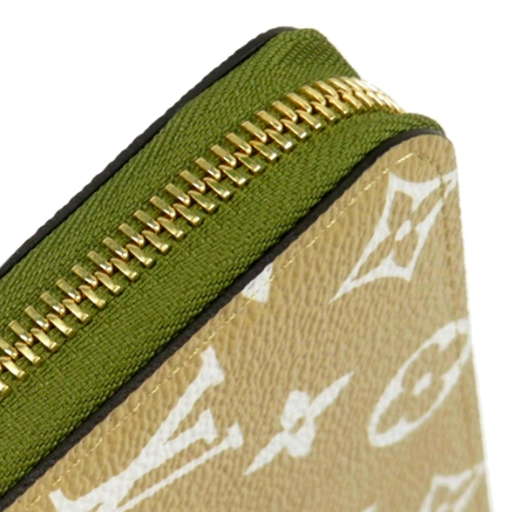 Louis Vuitton Monogram Giant Zippy Wallet (SHG-KCxW91)