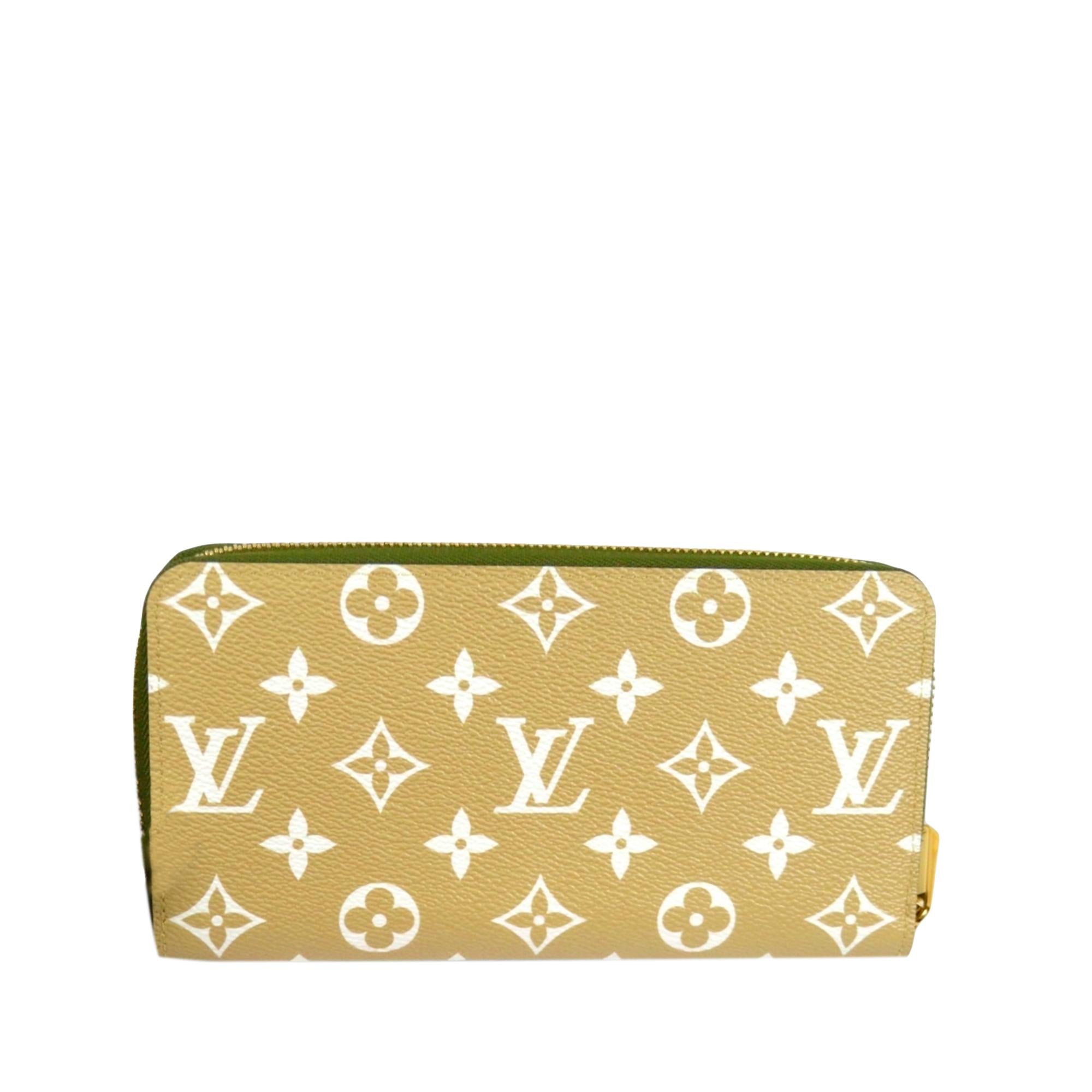 Louis Vuitton Monogram Giant Zippy Wallet (SHG-KCxW91)