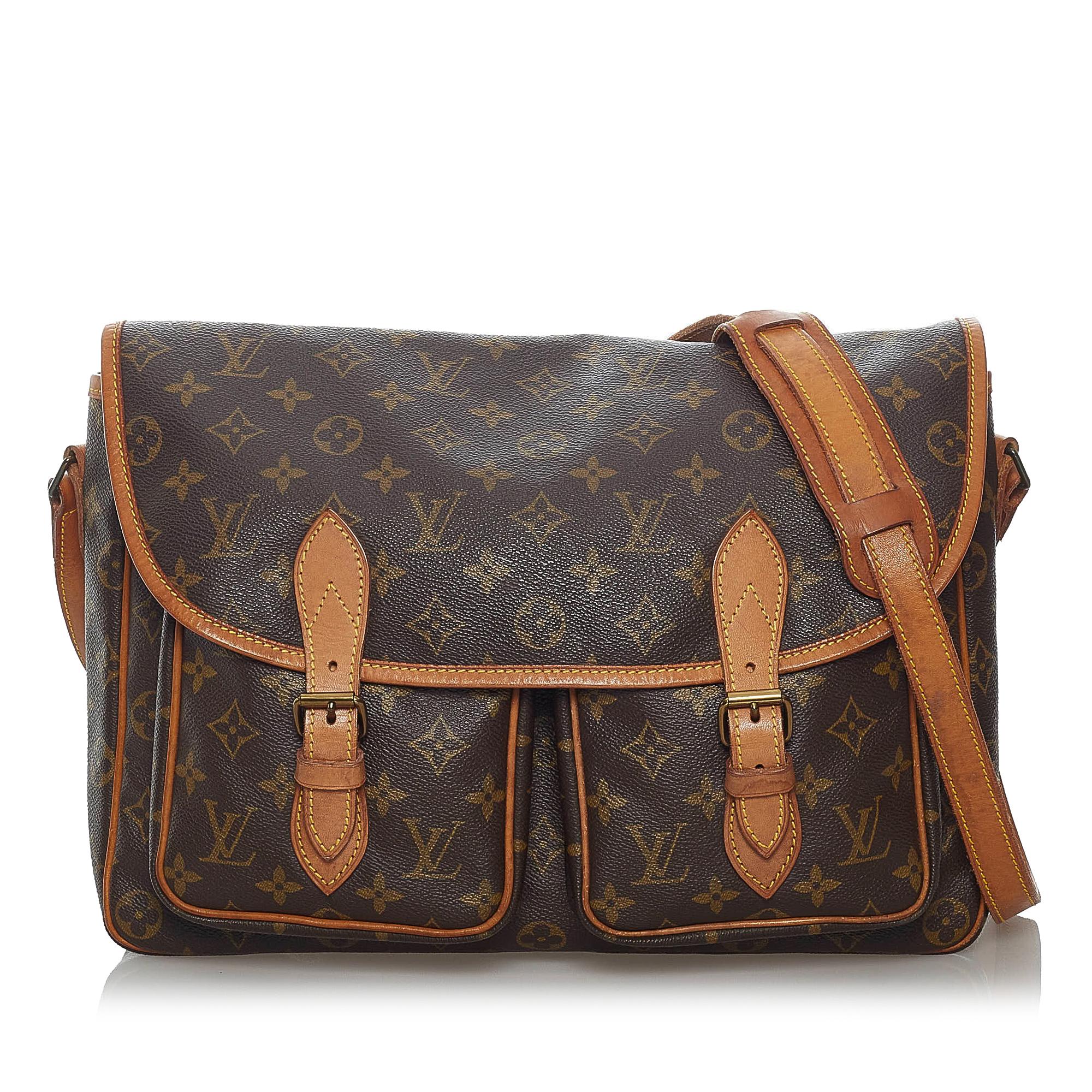 Louis Vuitton Monogram Gibeciere MM (SHG-29748)