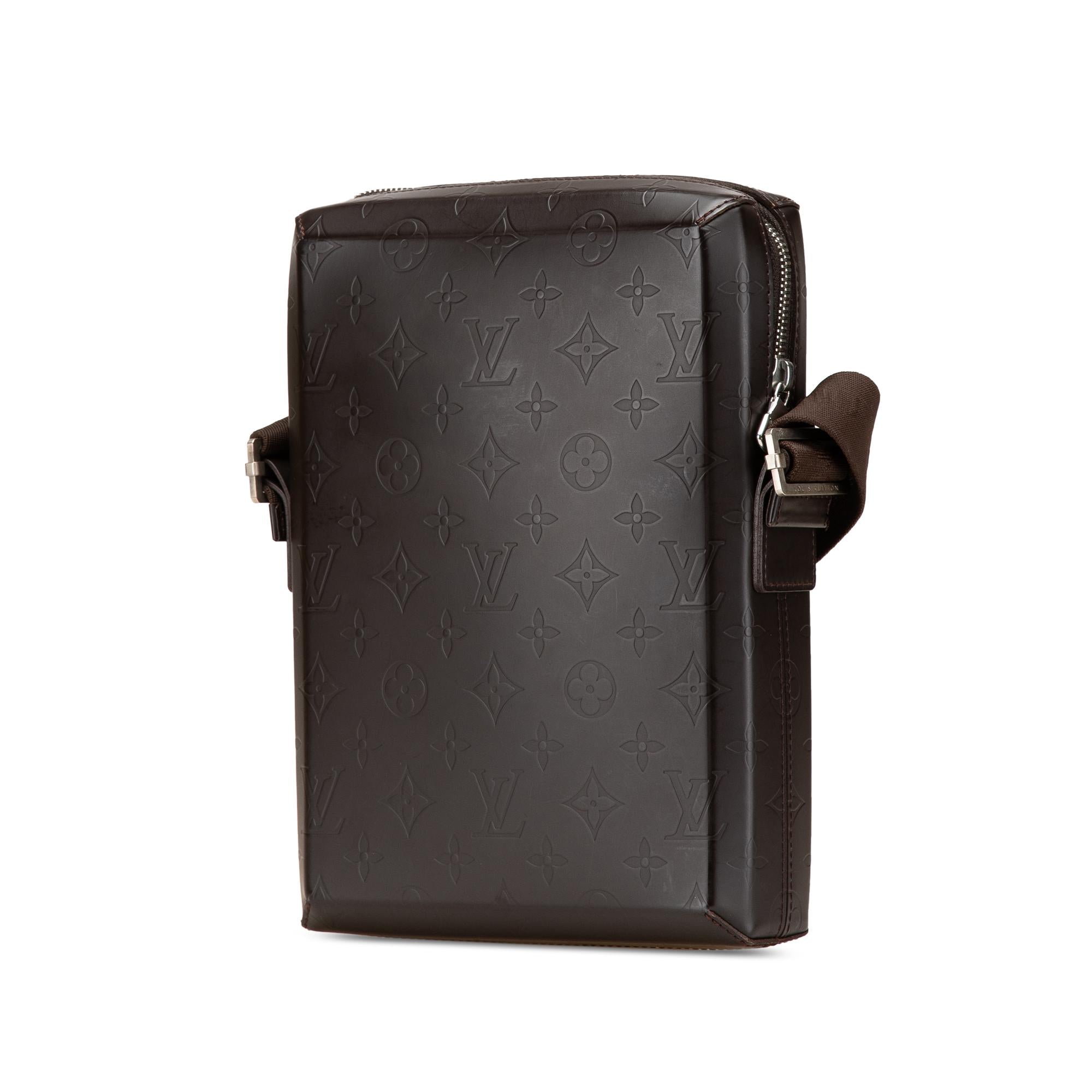 Louis Vuitton Monogram Glace Bobby