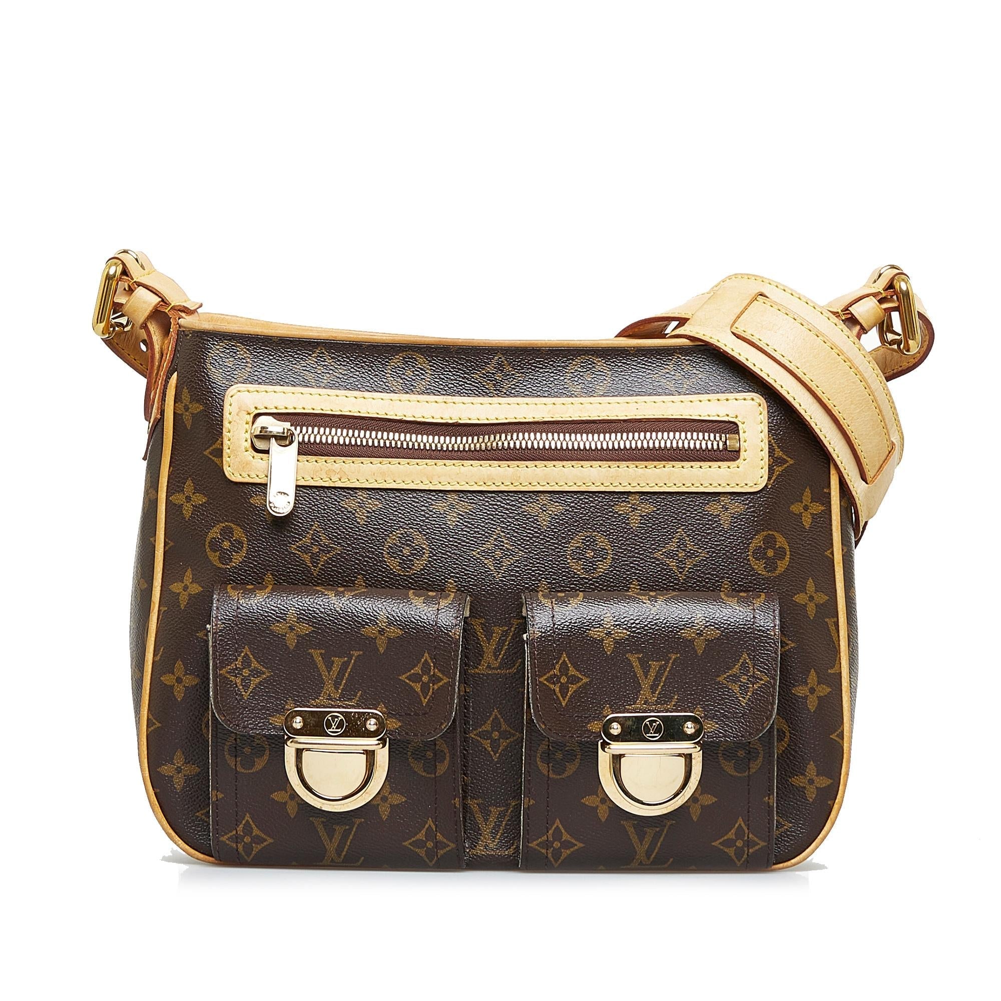 Louis Vuitton Monogram Hudson GM (SHG-gafTrh)