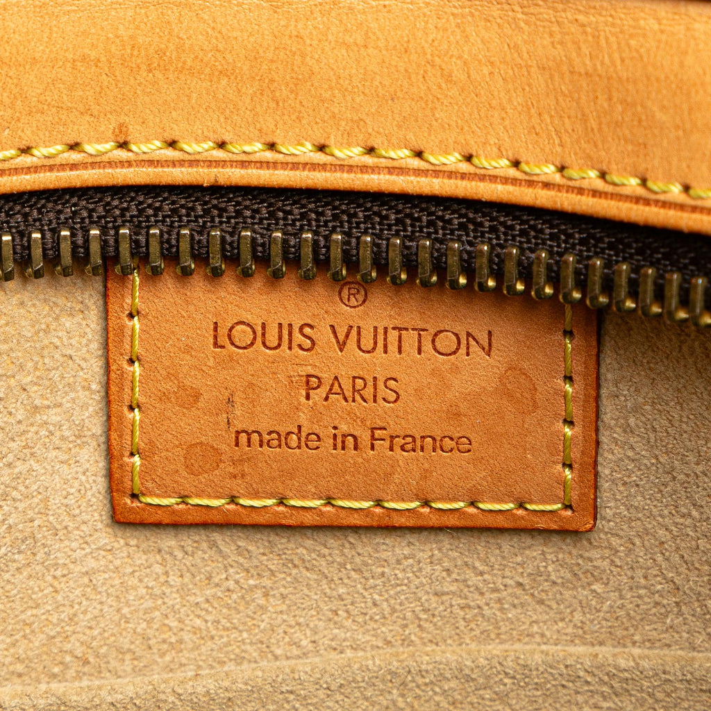 Louis Vuitton Monogram Hudson GM (SHG-GVz6cL)