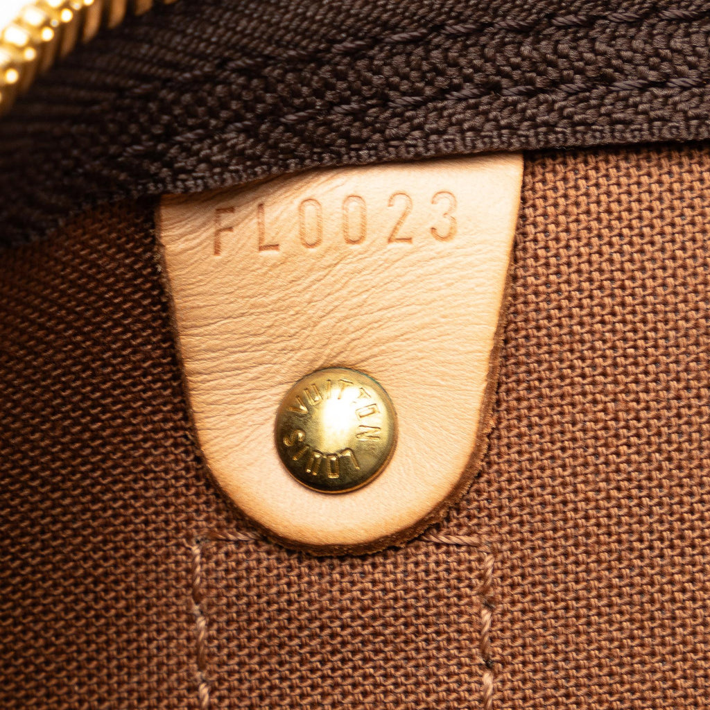 Louis Vuitton Monogram Keepall 50 (SHG-5jC72p)