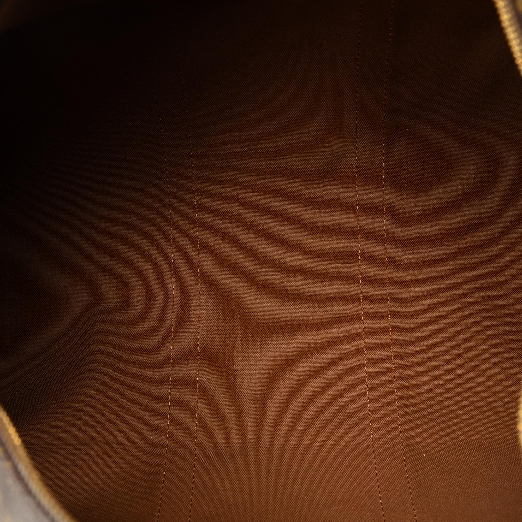 Louis Vuitton Monogram Keepall 50 (SHG-FJRVZt)