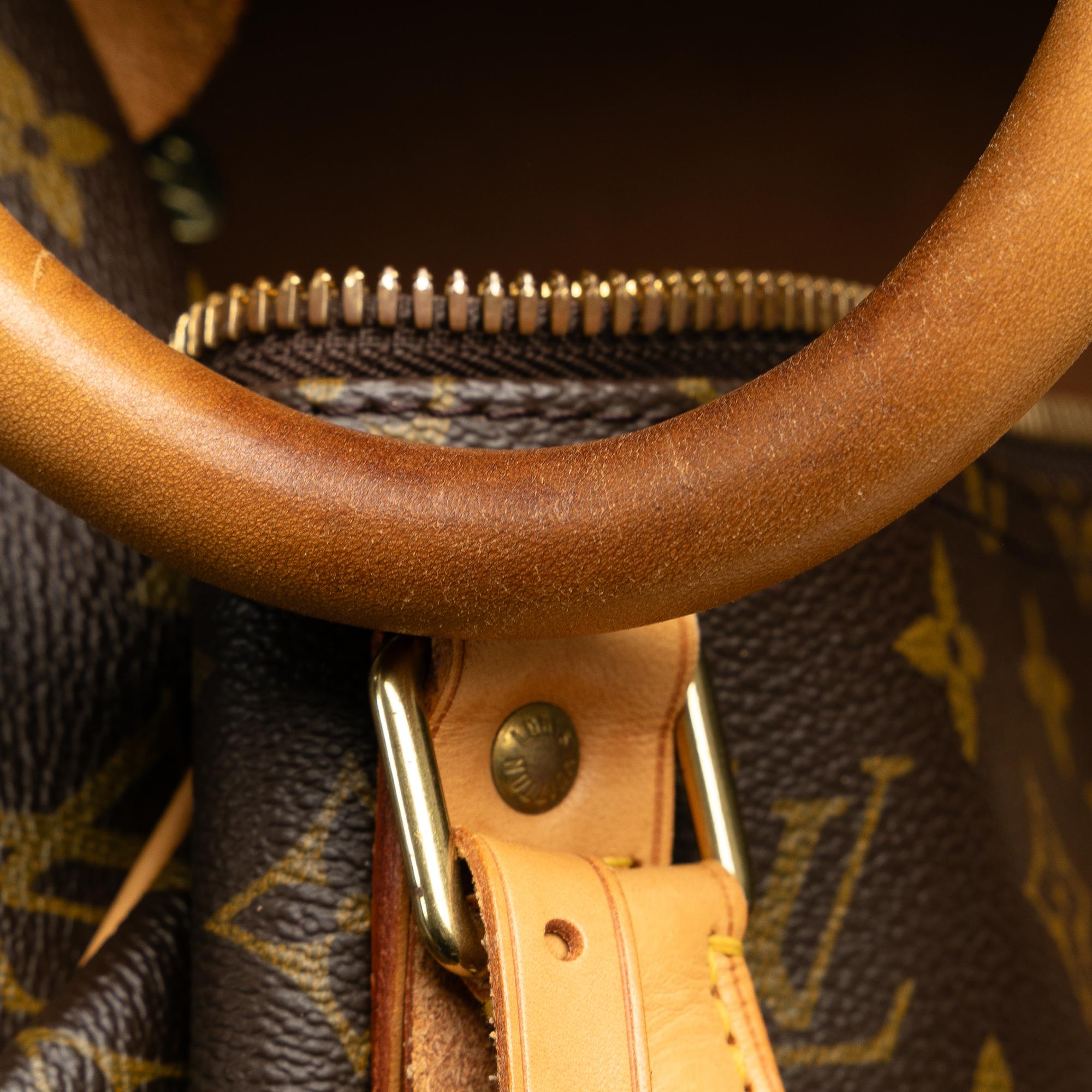 Louis Vuitton Monogram Keepall 50 (SHG-rTIm16)