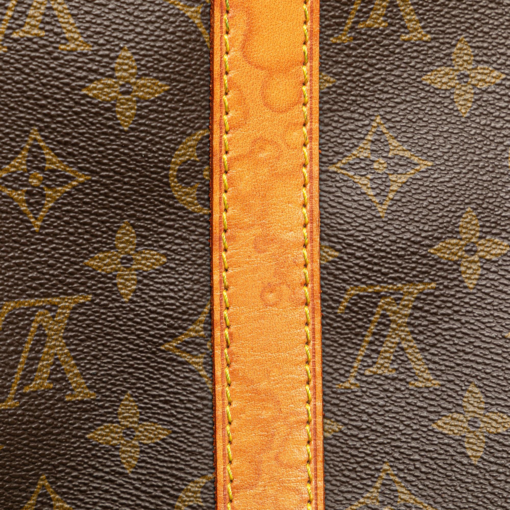 Louis Vuitton Monogram Keepall 50 (SHG-cVG0bL)
