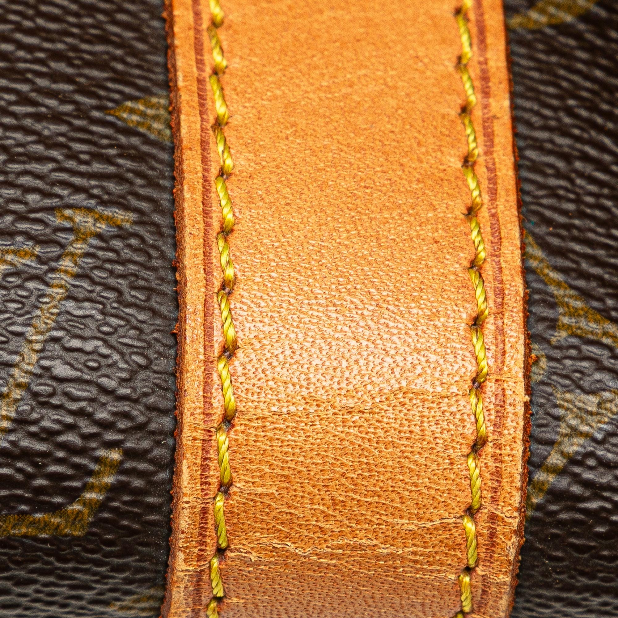 Louis Vuitton Monogram Keepall 50 (SHG-cVG0bL)