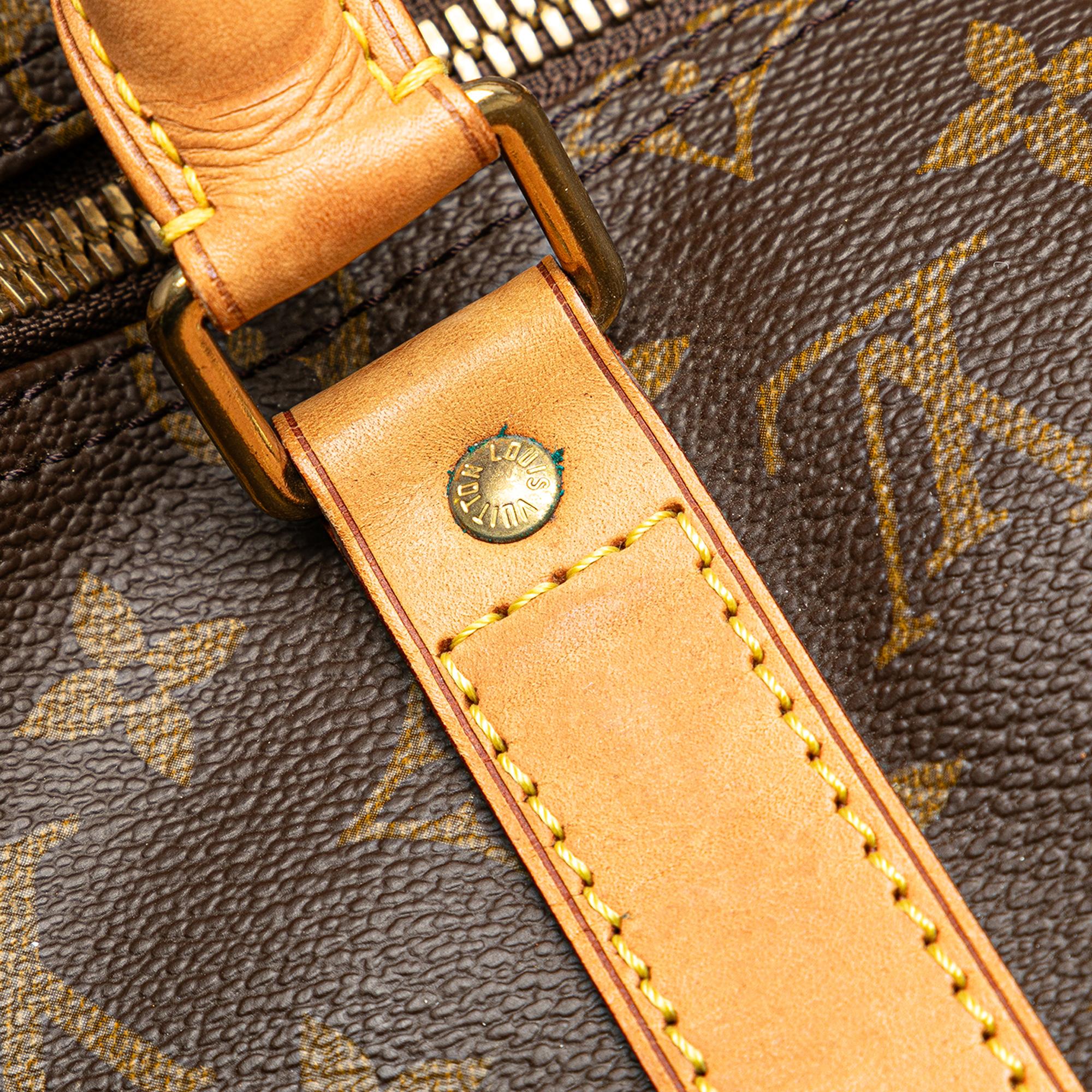 Louis Vuitton Monogram Keepall 50 (SHG-hQdug9)