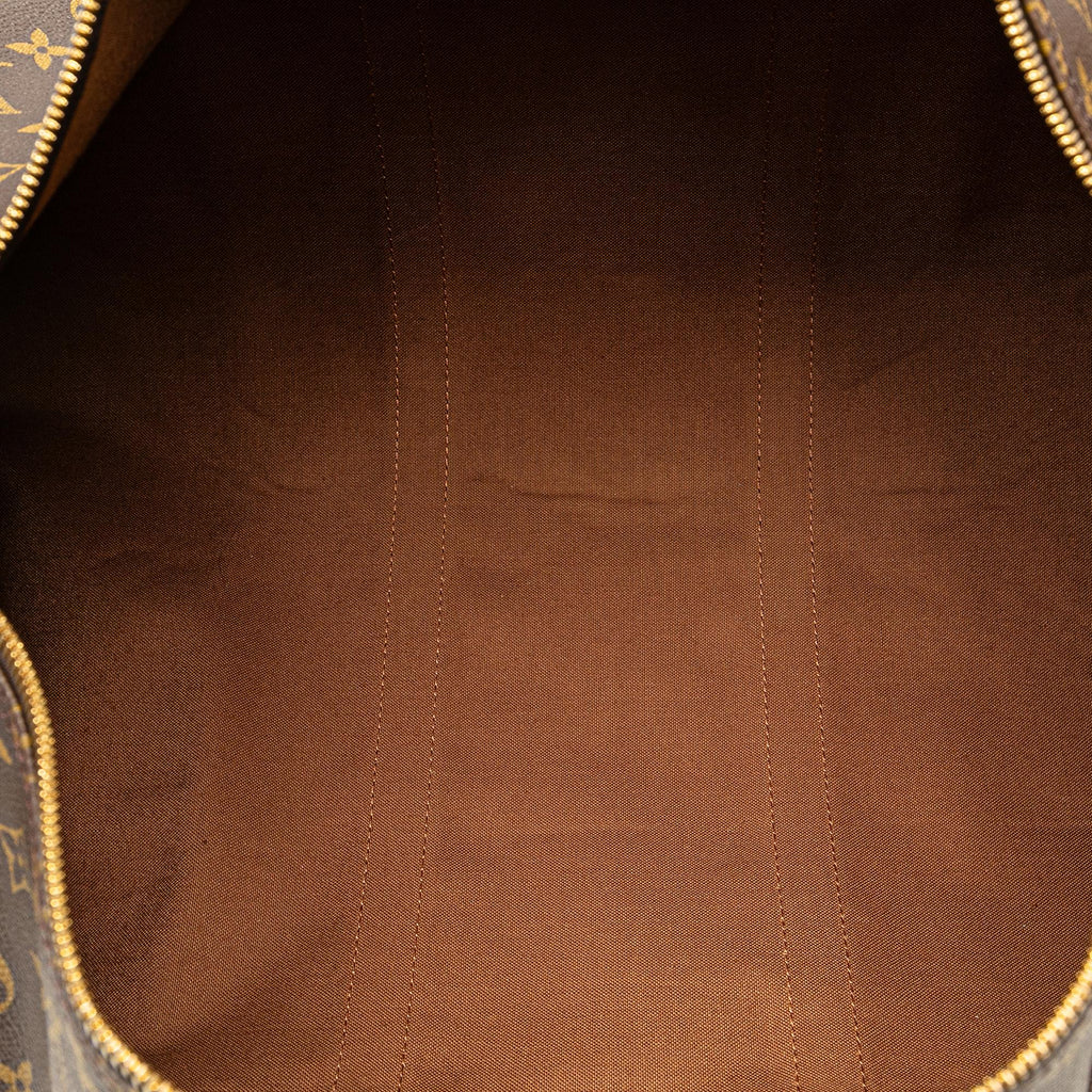 Louis Vuitton Monogram Keepall 50 (SHG-OMzAhA)