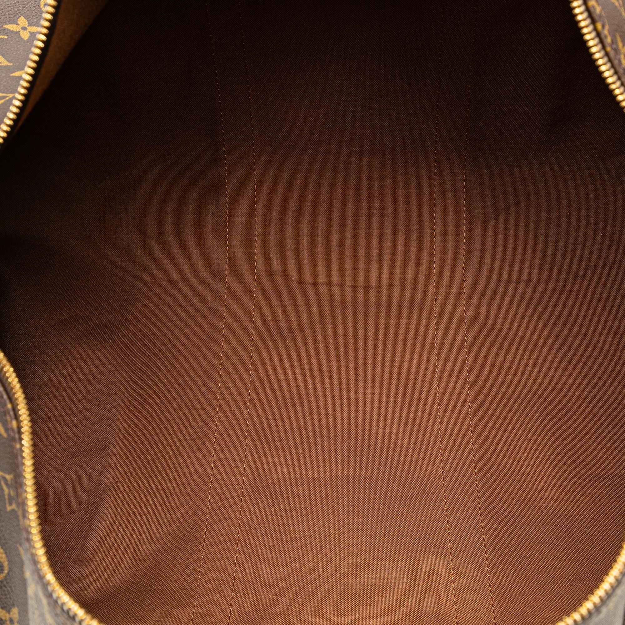 Louis Vuitton Monogram Keepall 50 (SHG-OMzAhA)