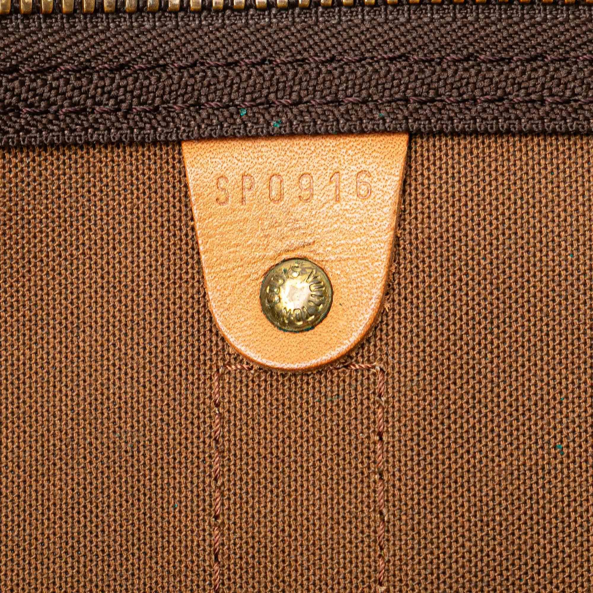 Louis Vuitton Monogram Keepall 50 (SHG-7kGvNq)