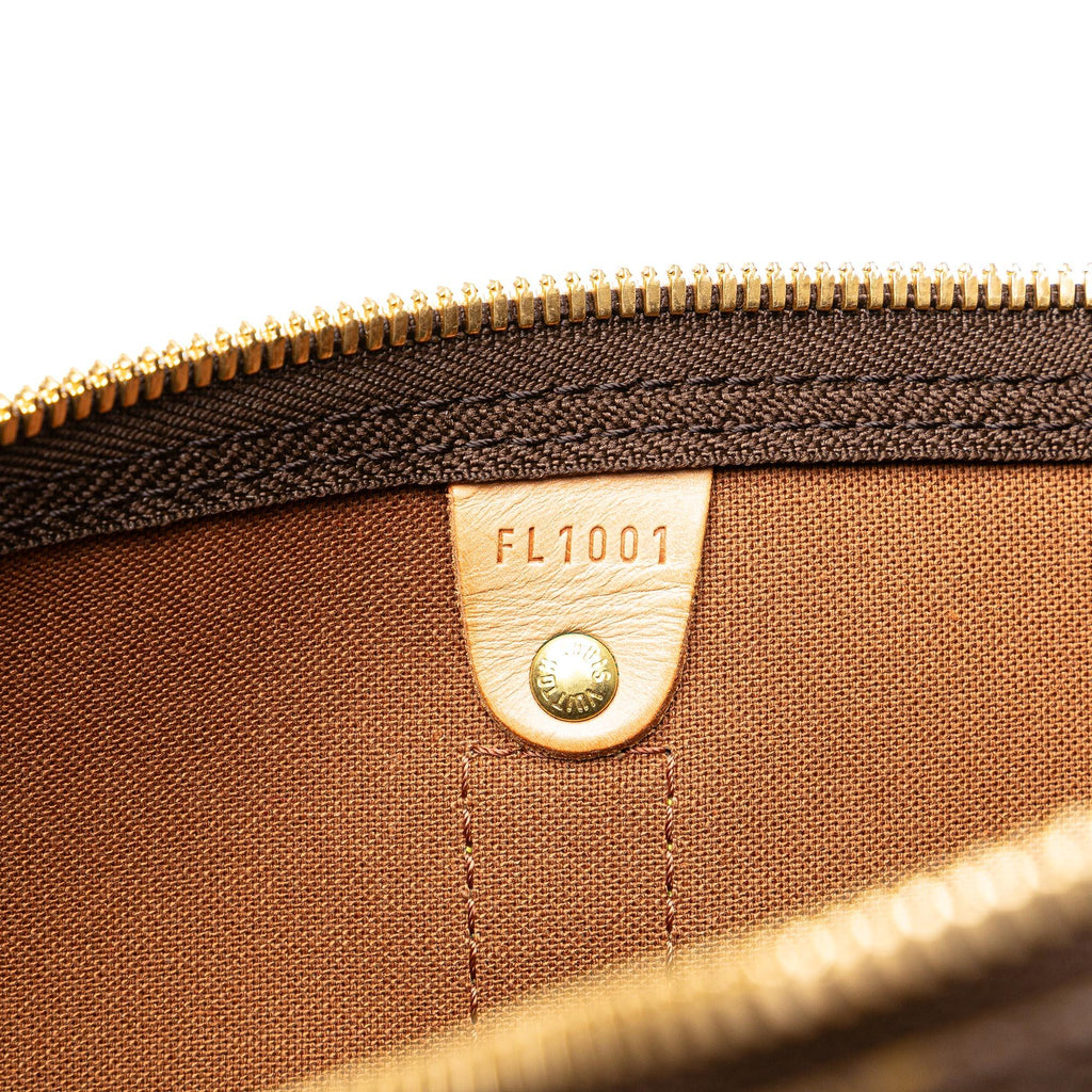 Louis Vuitton Monogram Keepall 50 (SHG-ShxKTv)
