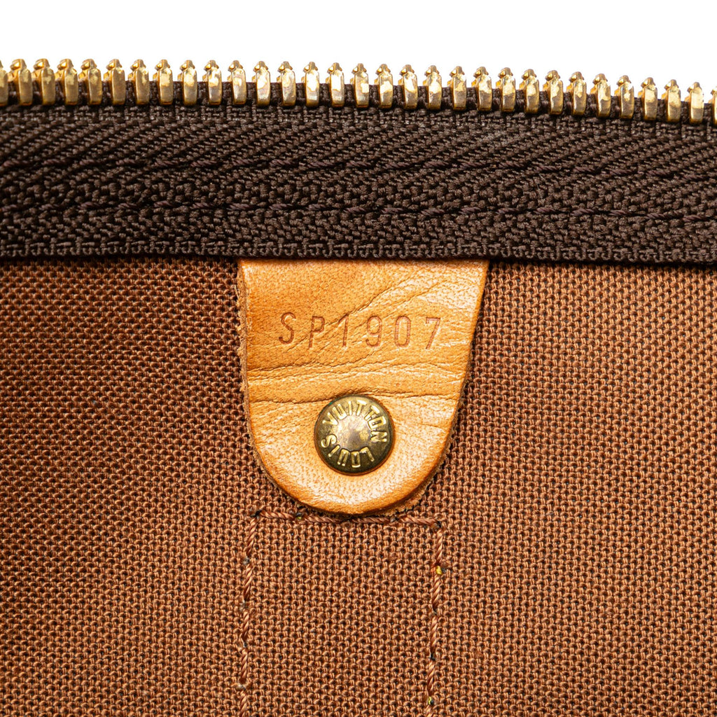 Louis Vuitton Monogram Keepall 50 (SHG-DaQkIC)