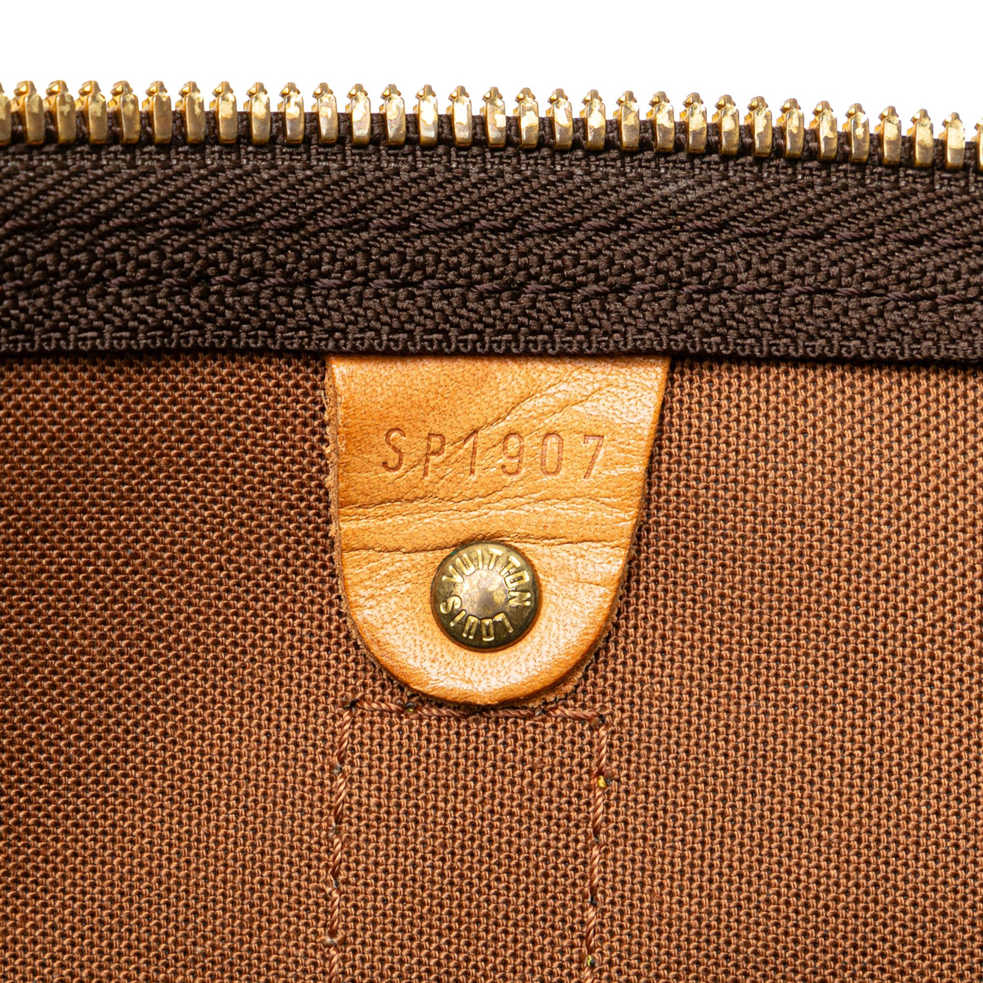 Louis Vuitton Monogram Keepall 50 (SHG-DaQkIC)