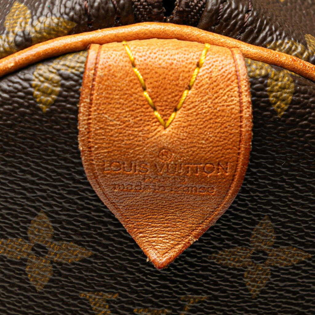 Louis Vuitton Monogram Keepall 50 (SHG-QgAigr)