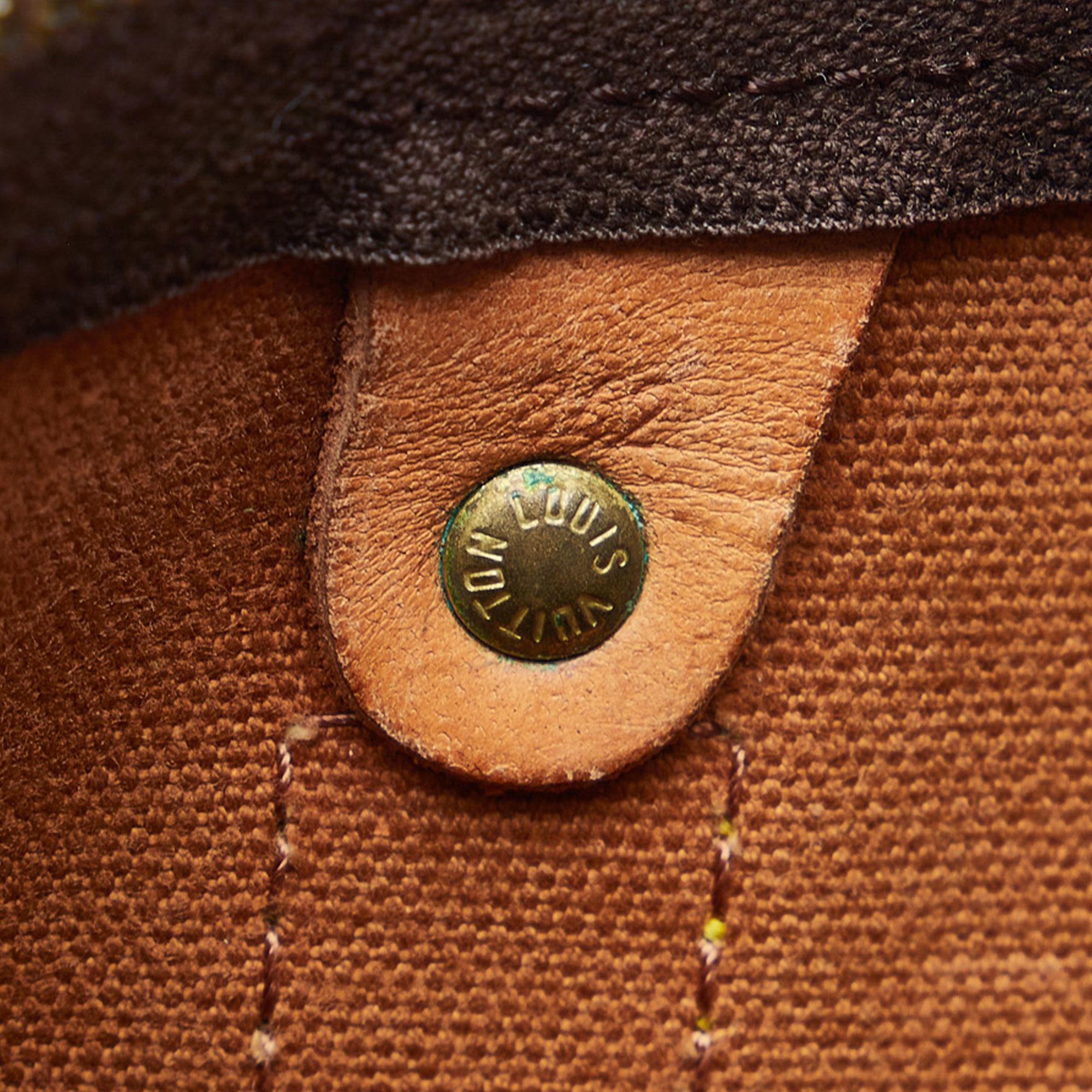 Louis Vuitton Monogram Keepall 55 (SHG-UQ2okN)