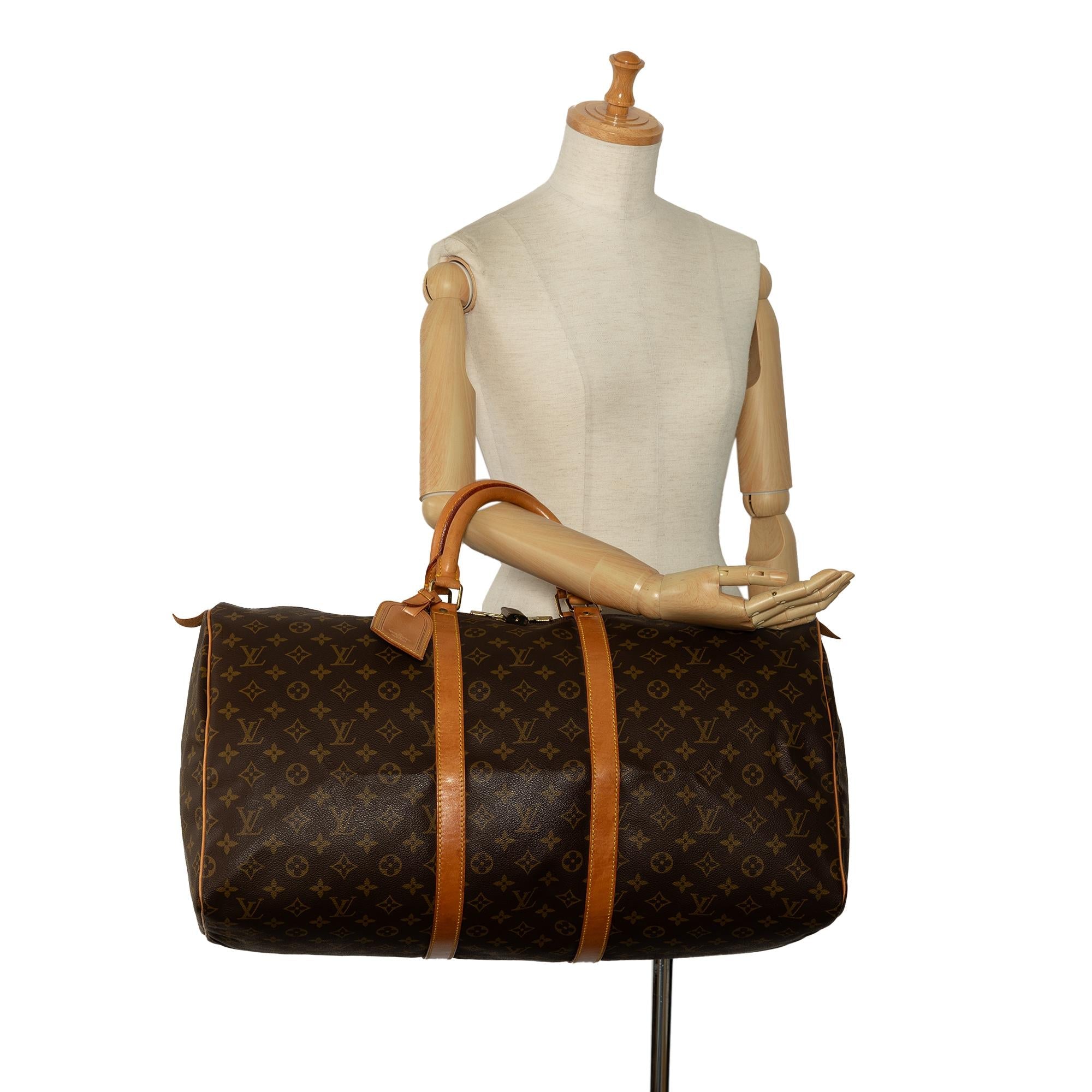 Louis Vuitton Monogram Keepall 55 (SHG-Jj2bjC)