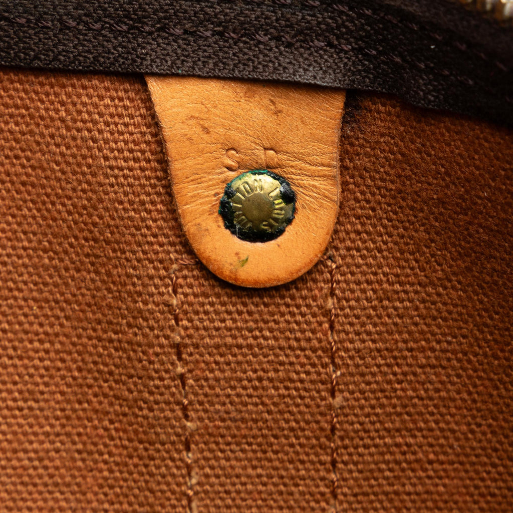 Louis Vuitton Monogram Keepall 55 (SHG-LDMQkq)