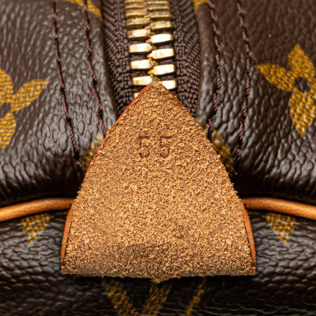 Louis Vuitton Monogram Keepall 55 (SHG-QVVuLC)