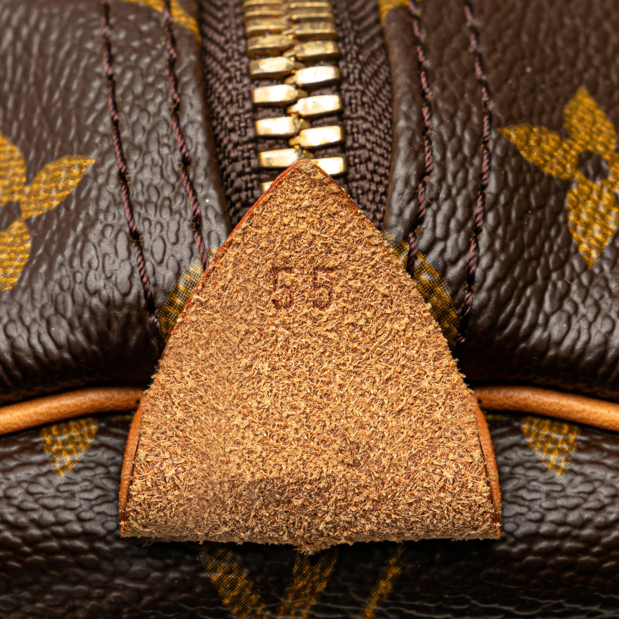 Louis Vuitton Monogram Keepall 55 (SHG-QVVuLC)