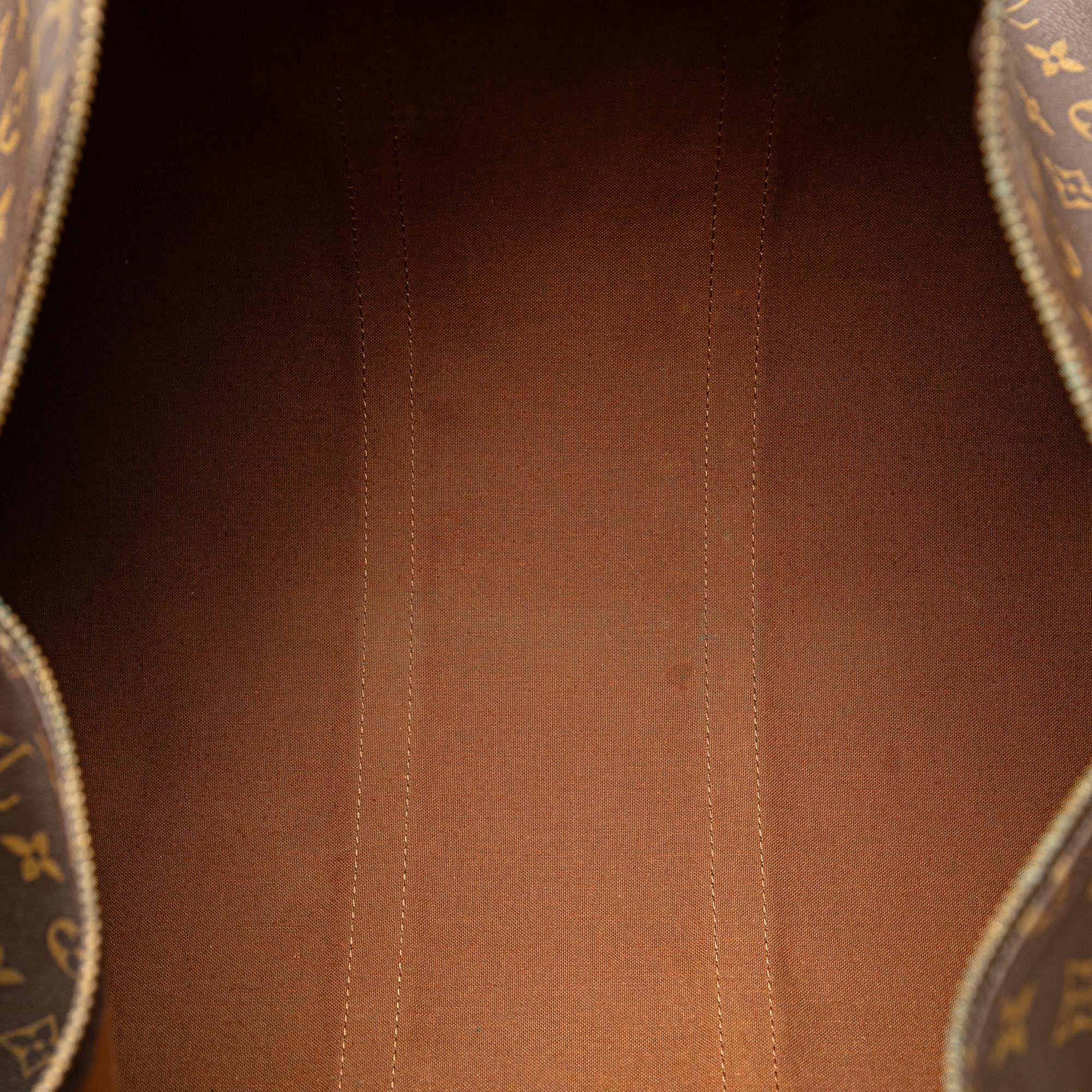 Louis Vuitton Monogram Keepall 55 (SHG-A8nmyX)