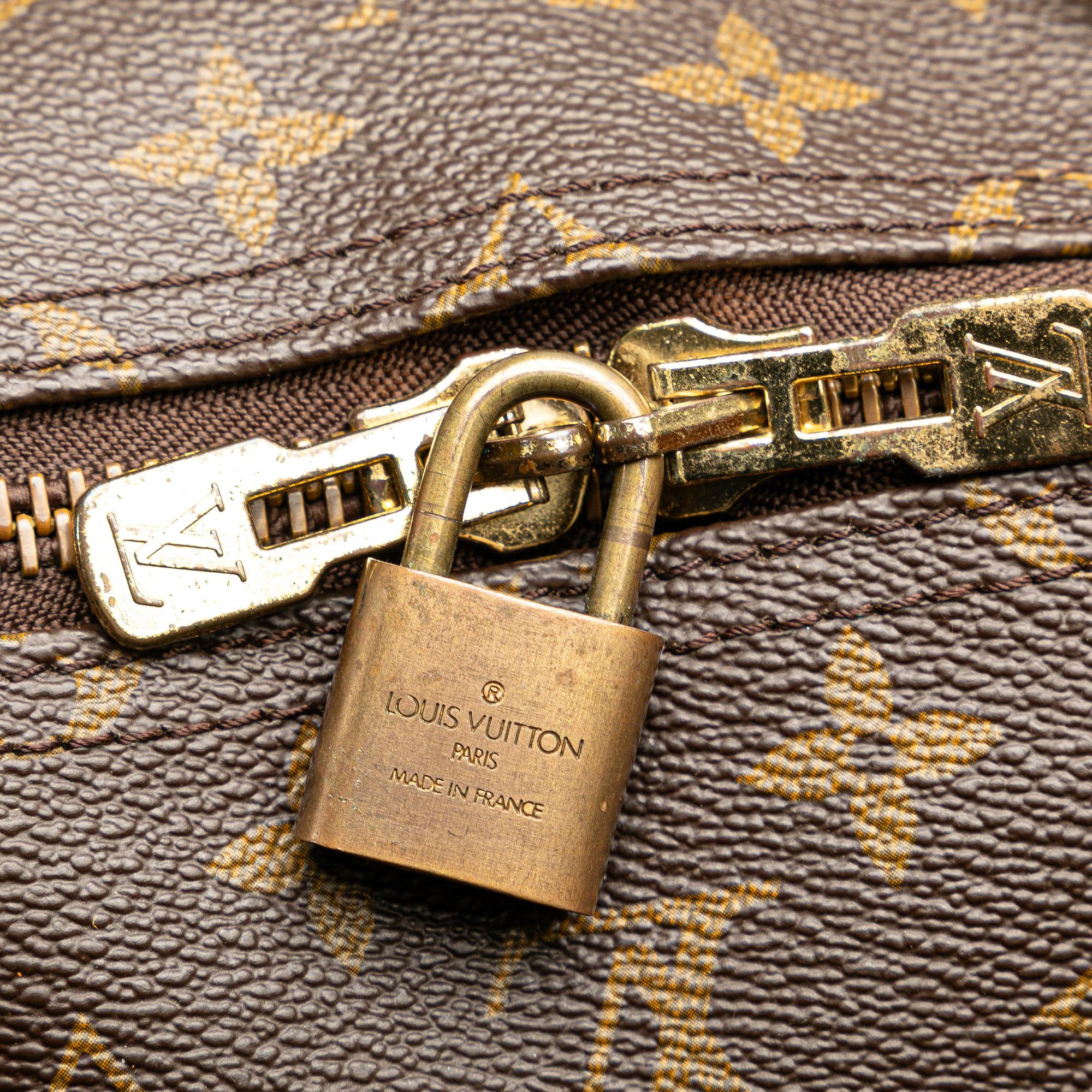 Louis Vuitton Monogram Keepall 55 (SHG-PU3gjf)