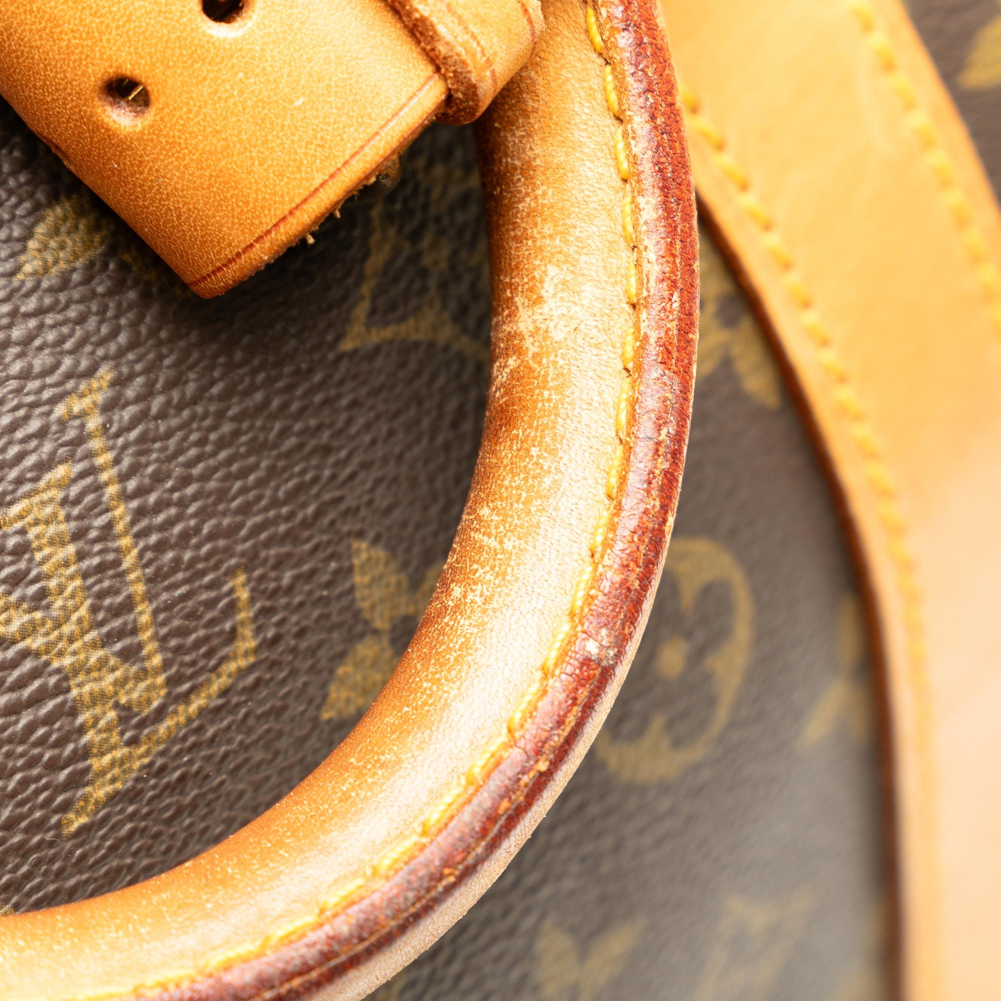 Louis Vuitton Monogram Keepall 60 (SHG-H1oy9h)