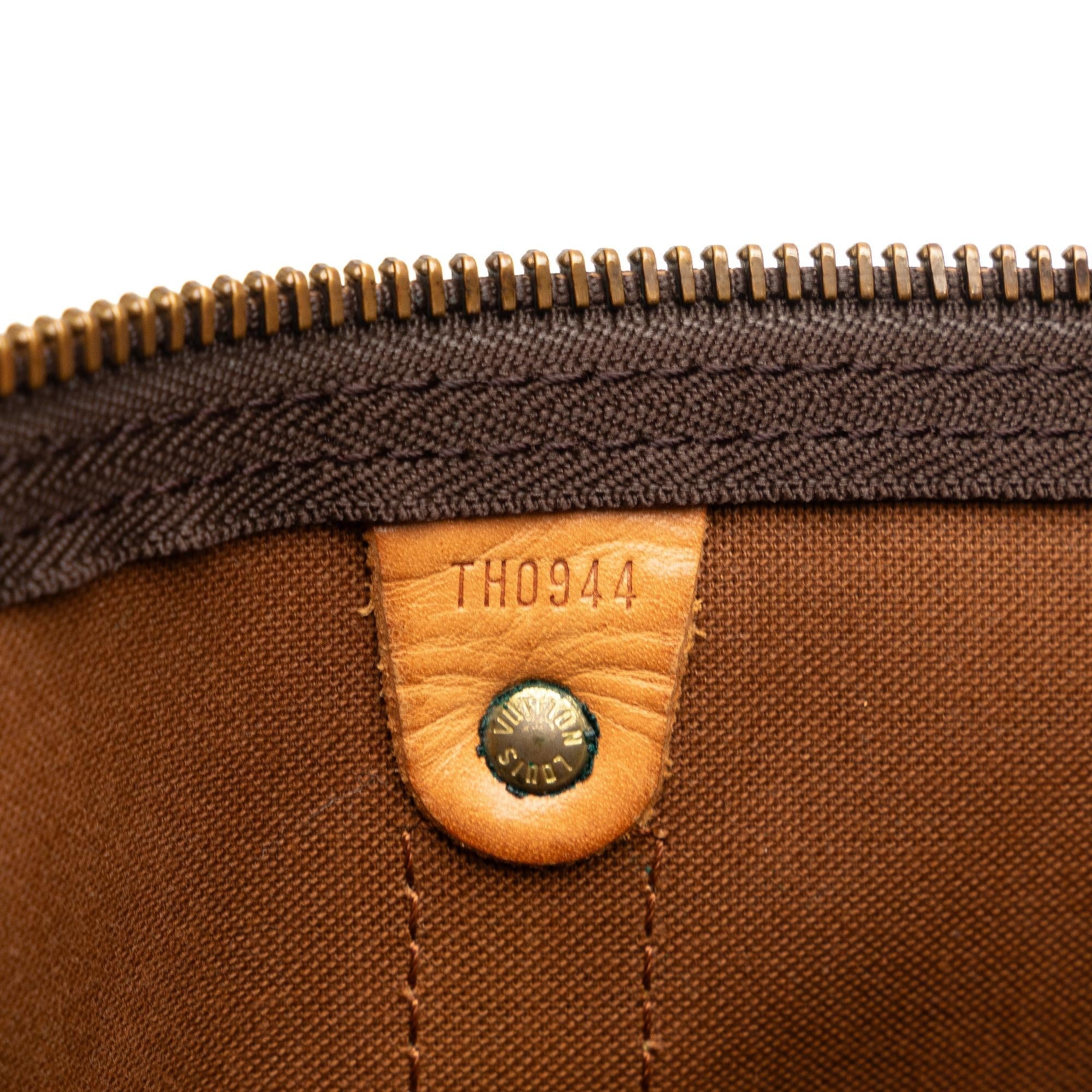 Louis Vuitton Monogram Keepall Bandouliere 50 (SHG-pzQPHa)
