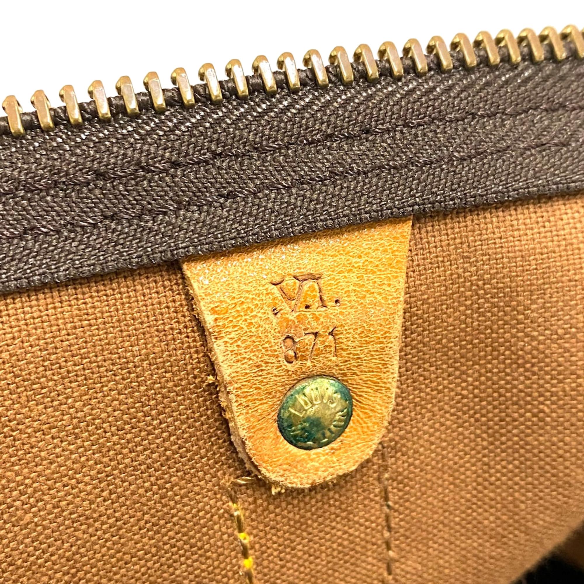 Louis Vuitton Monogram Keepall Bandouliere 55 (SHG-SMJFAd)