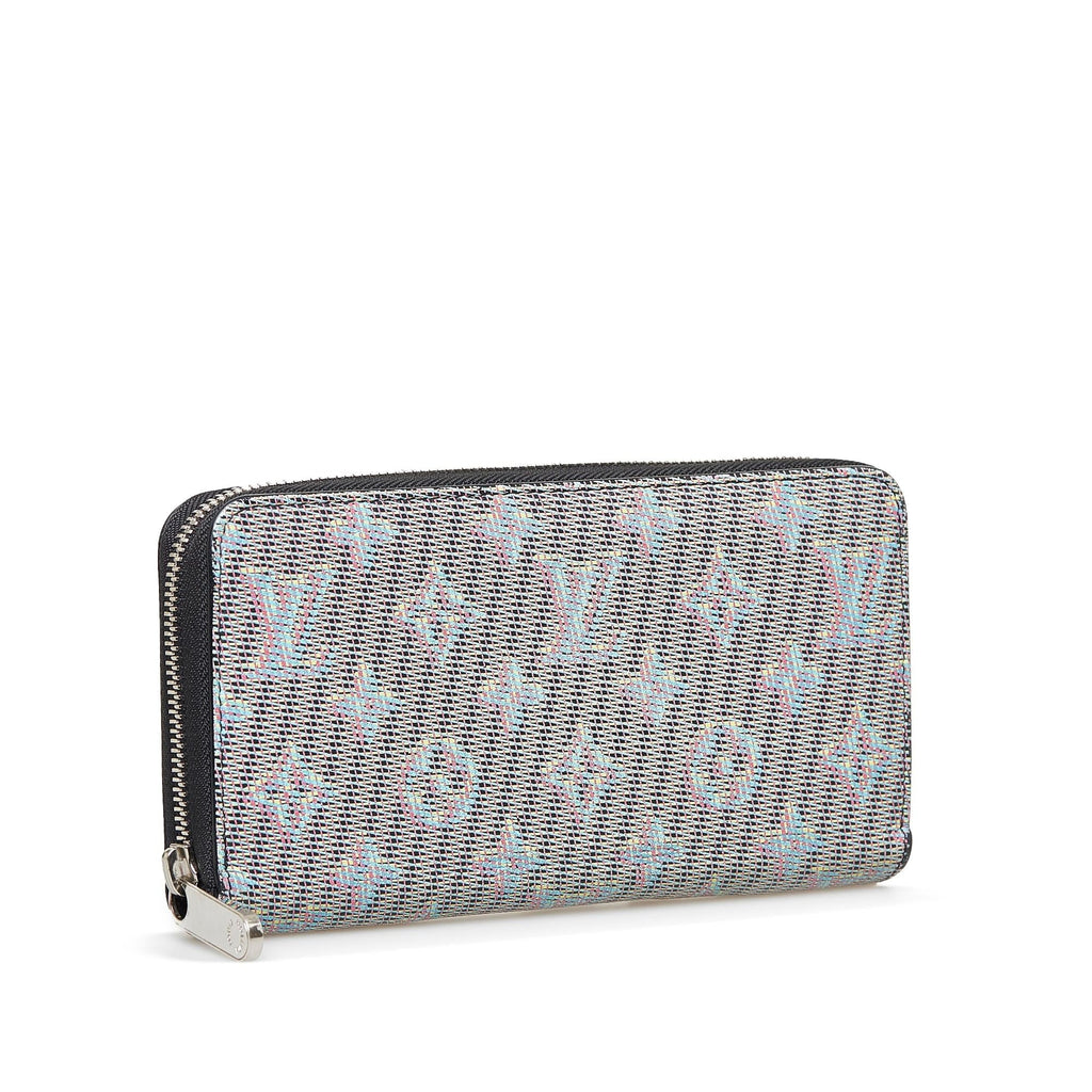 Louis Vuitton Monogram LV Pop Zippy Wallet (SHG-uvfqtV)