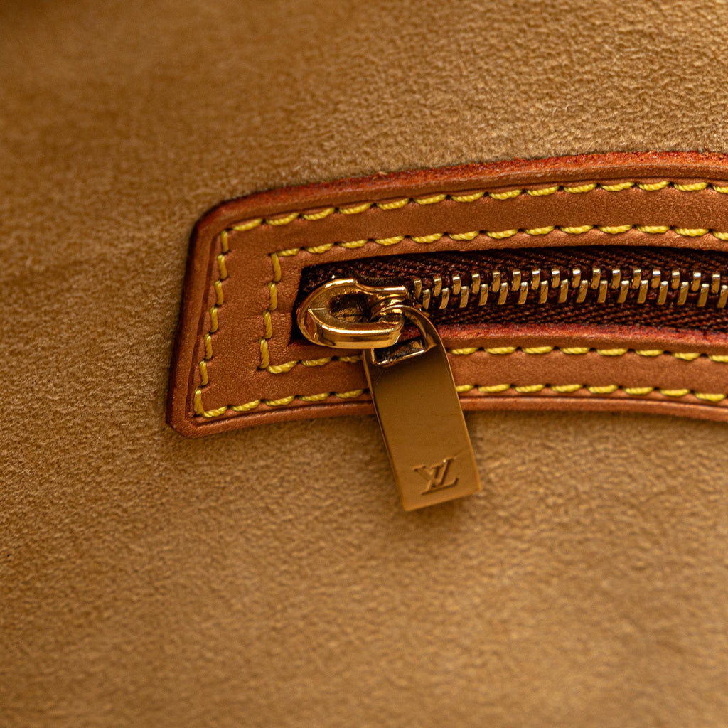 Louis Vuitton Monogram Looping GM (SHG-NKNyCl)