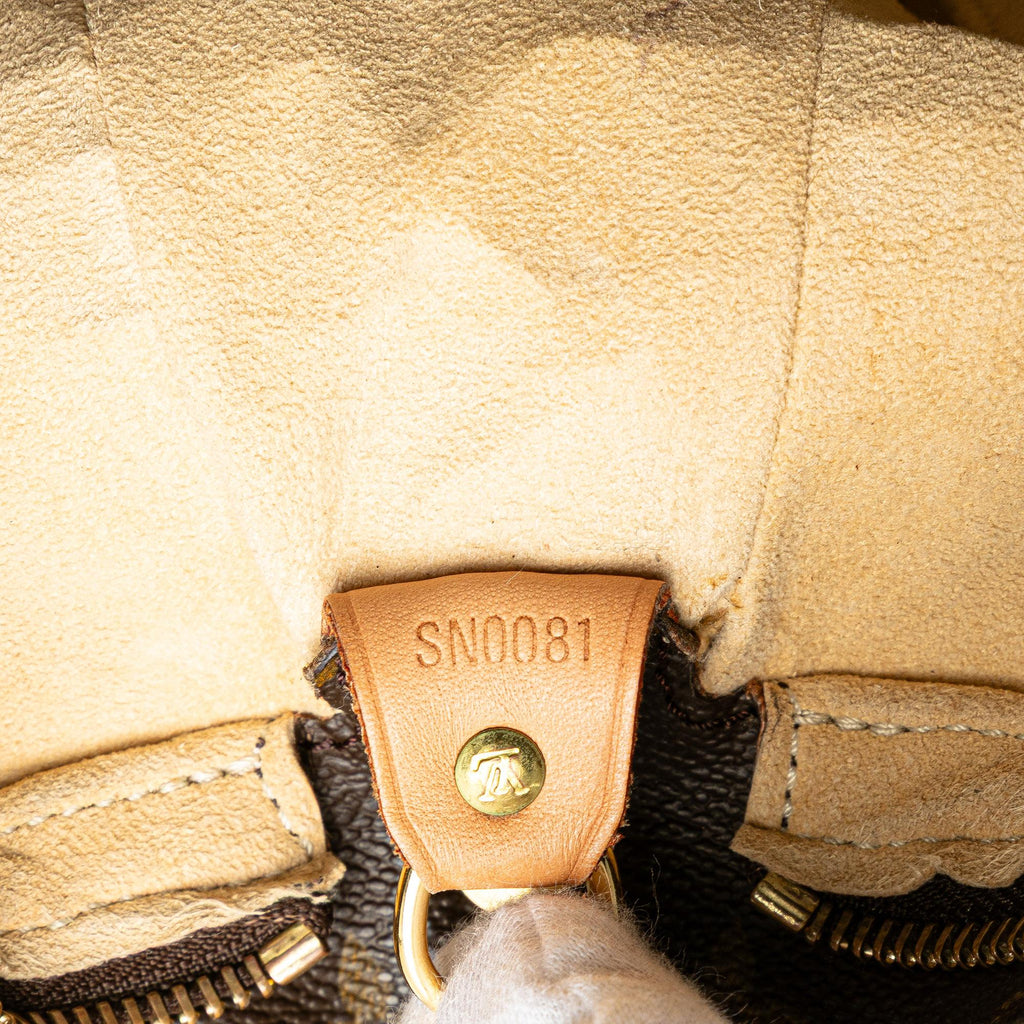 Louis Vuitton Monogram Looping GM