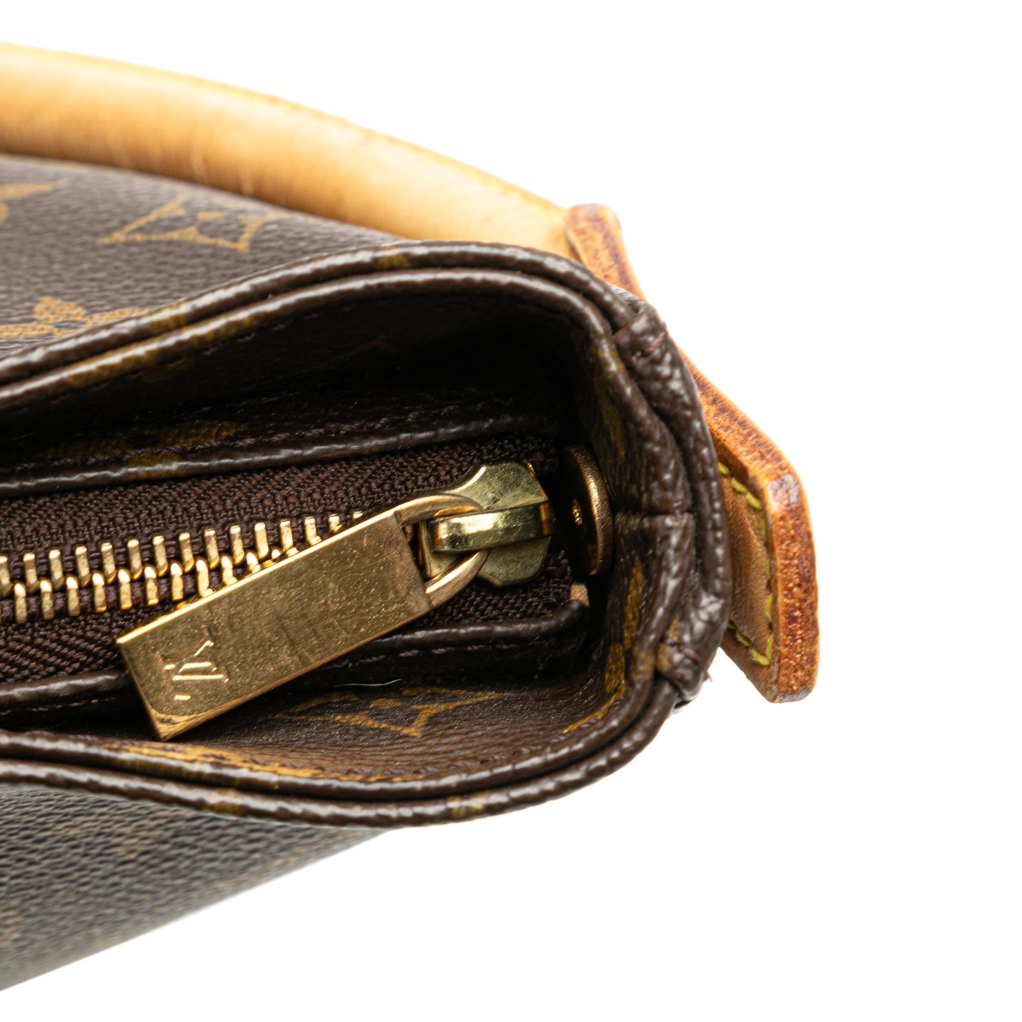 Louis Vuitton Monogram Looping GM