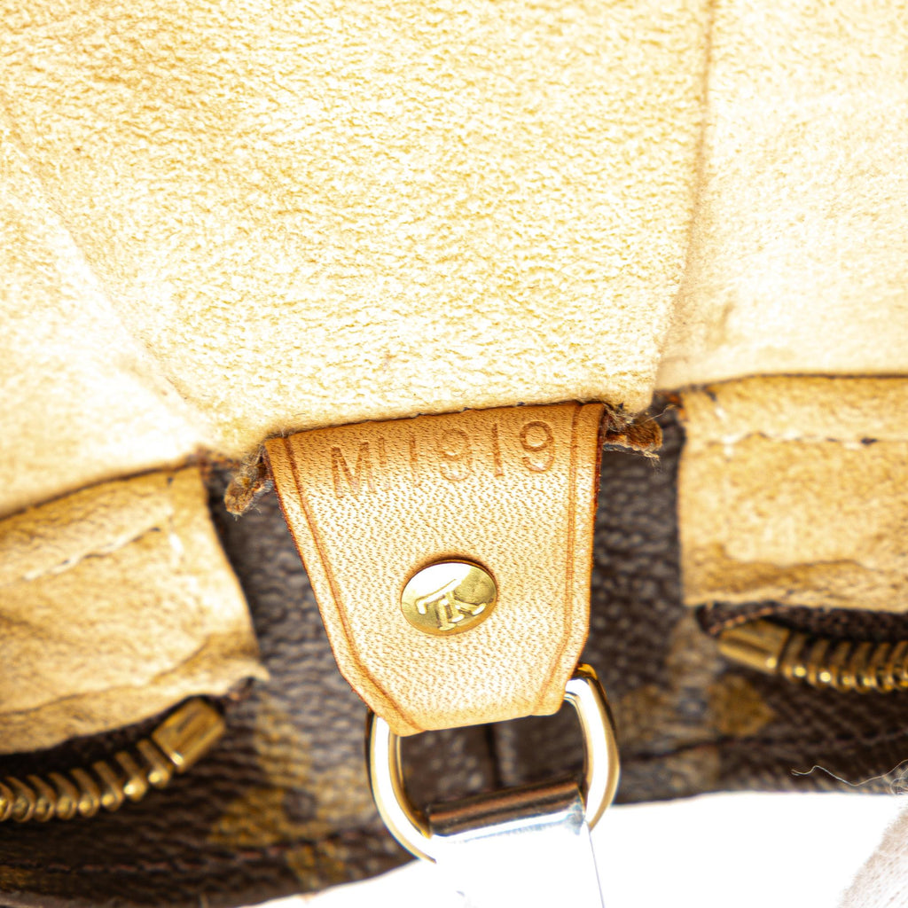 Louis Vuitton Monogram Looping GM