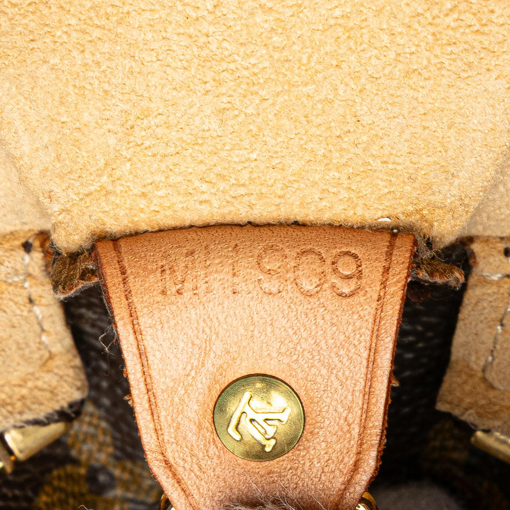 Louis Vuitton Monogram Looping GM