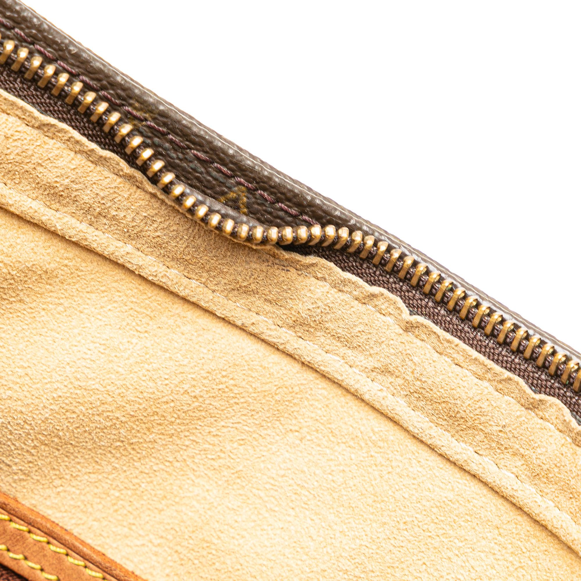 Louis Vuitton Monogram Looping GM
