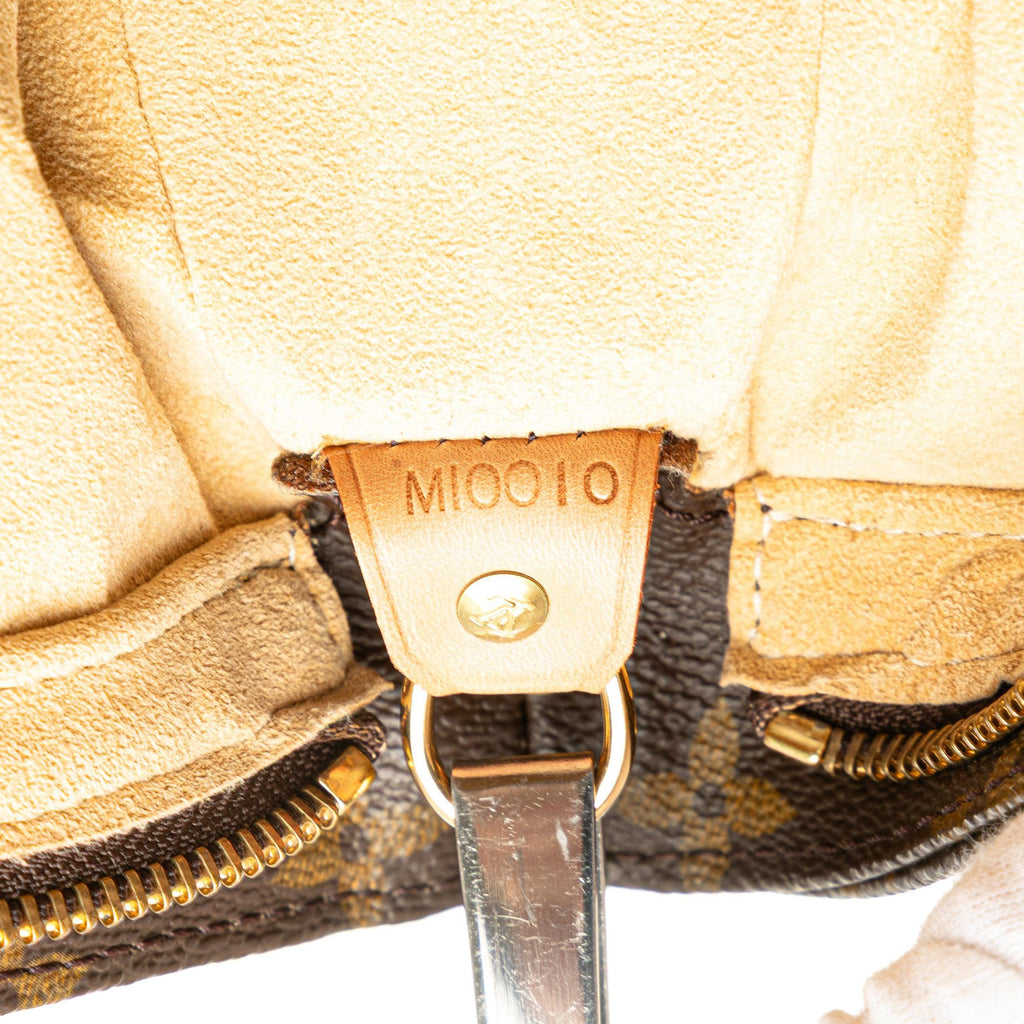 Louis Vuitton Monogram Looping GM