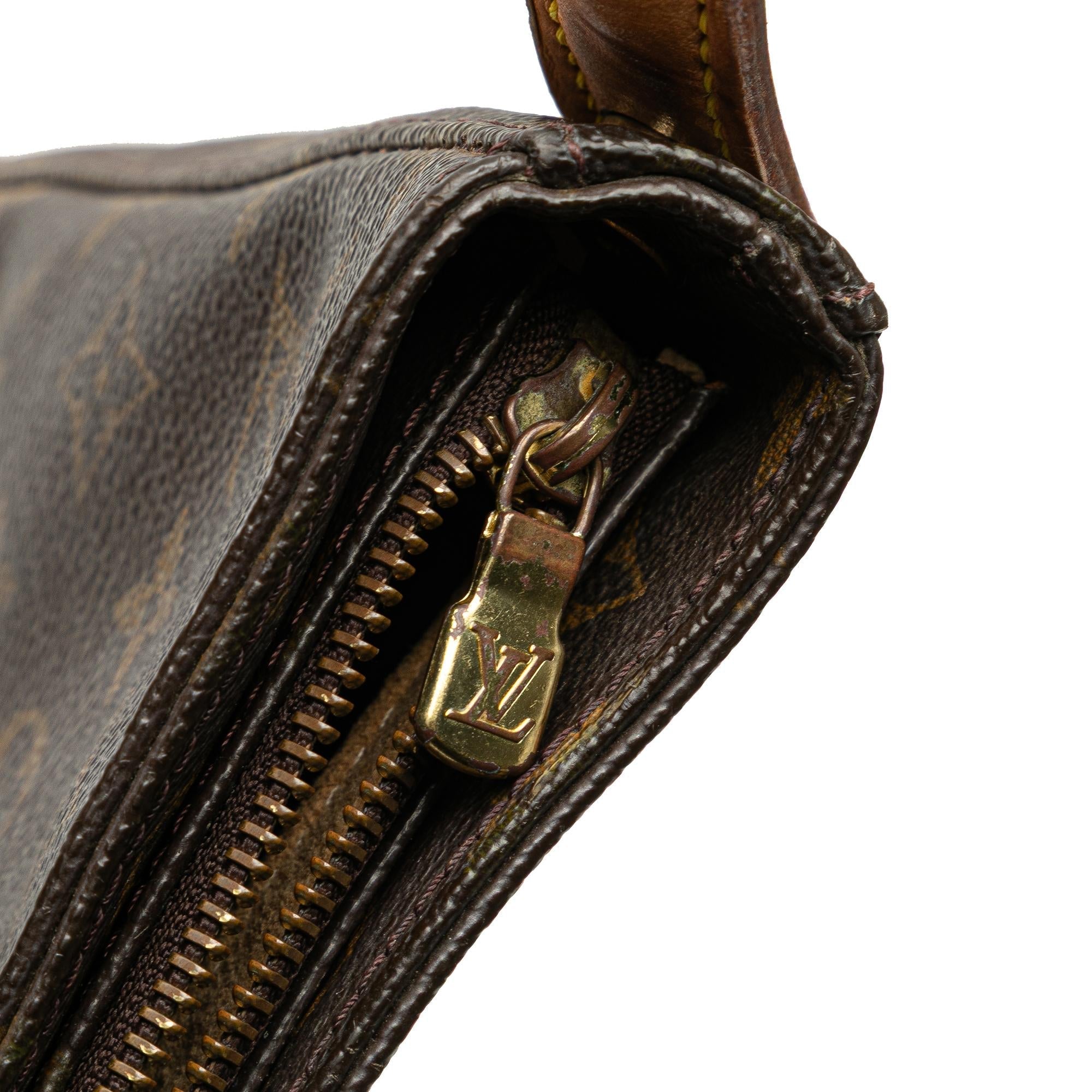 Louis Vuitton Monogram Looping GM
