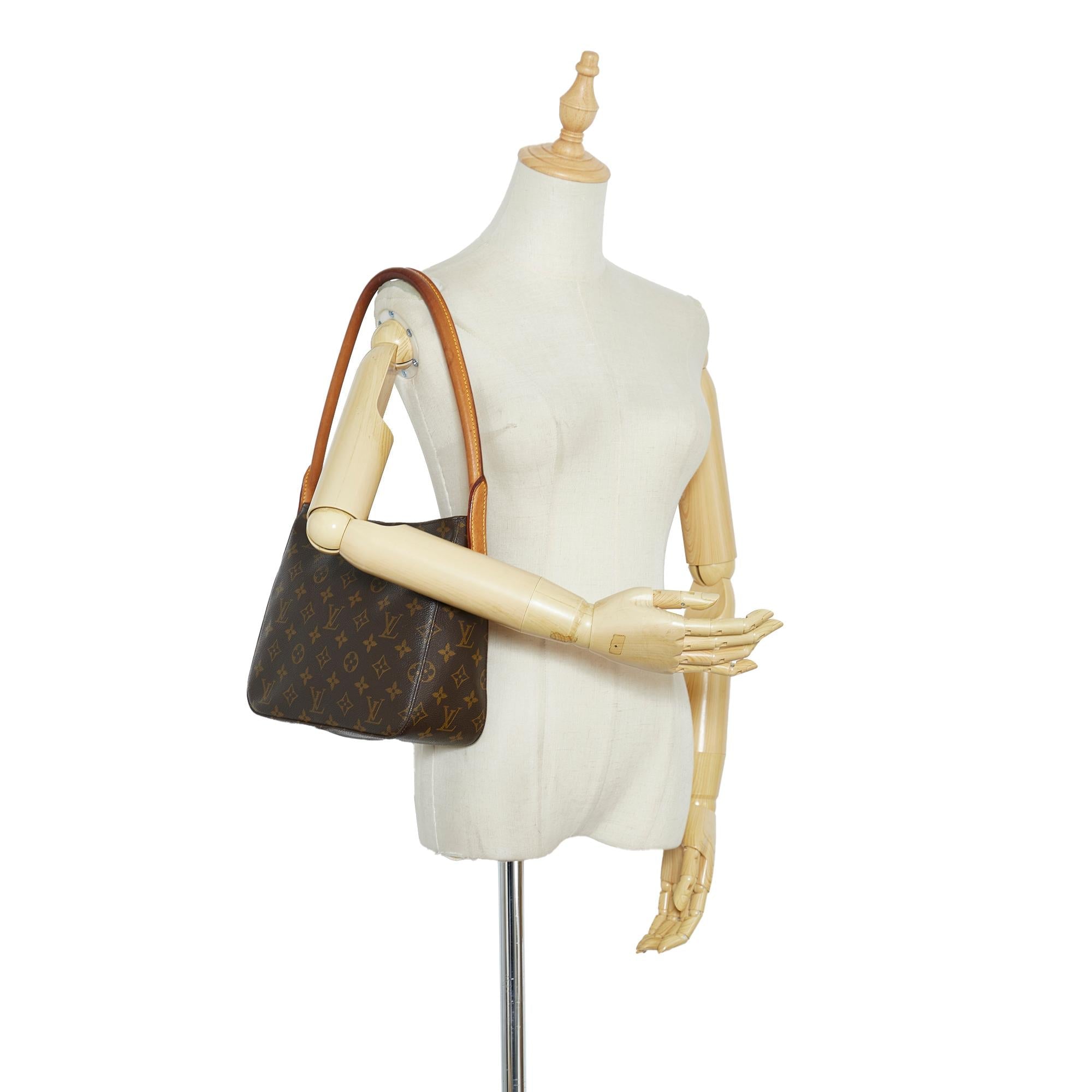 Louis Vuitton Monogram Looping MM (SHG-vWr8GV)