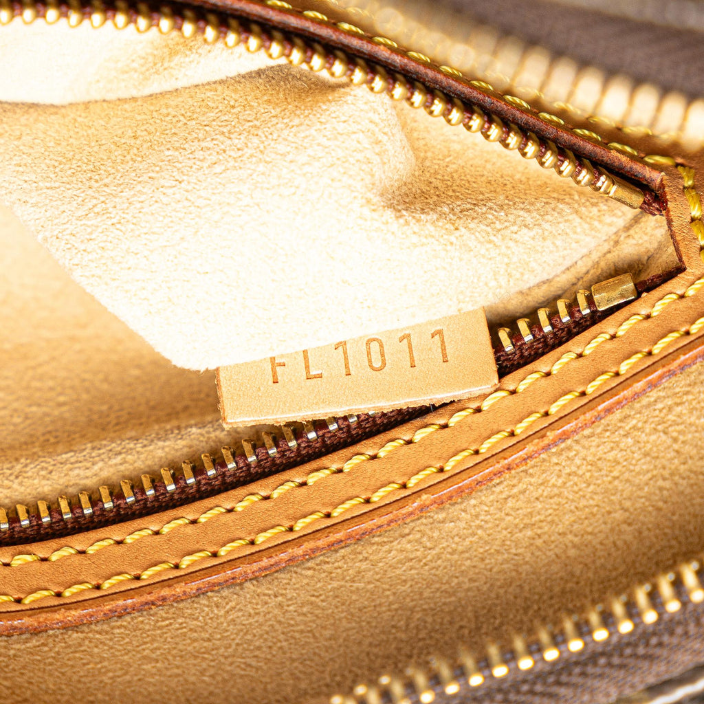 Louis Vuitton Monogram Looping MM