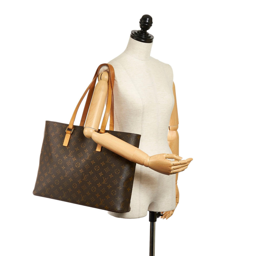 Louis Vuitton Monogram Luco Tote (SHG-30932)