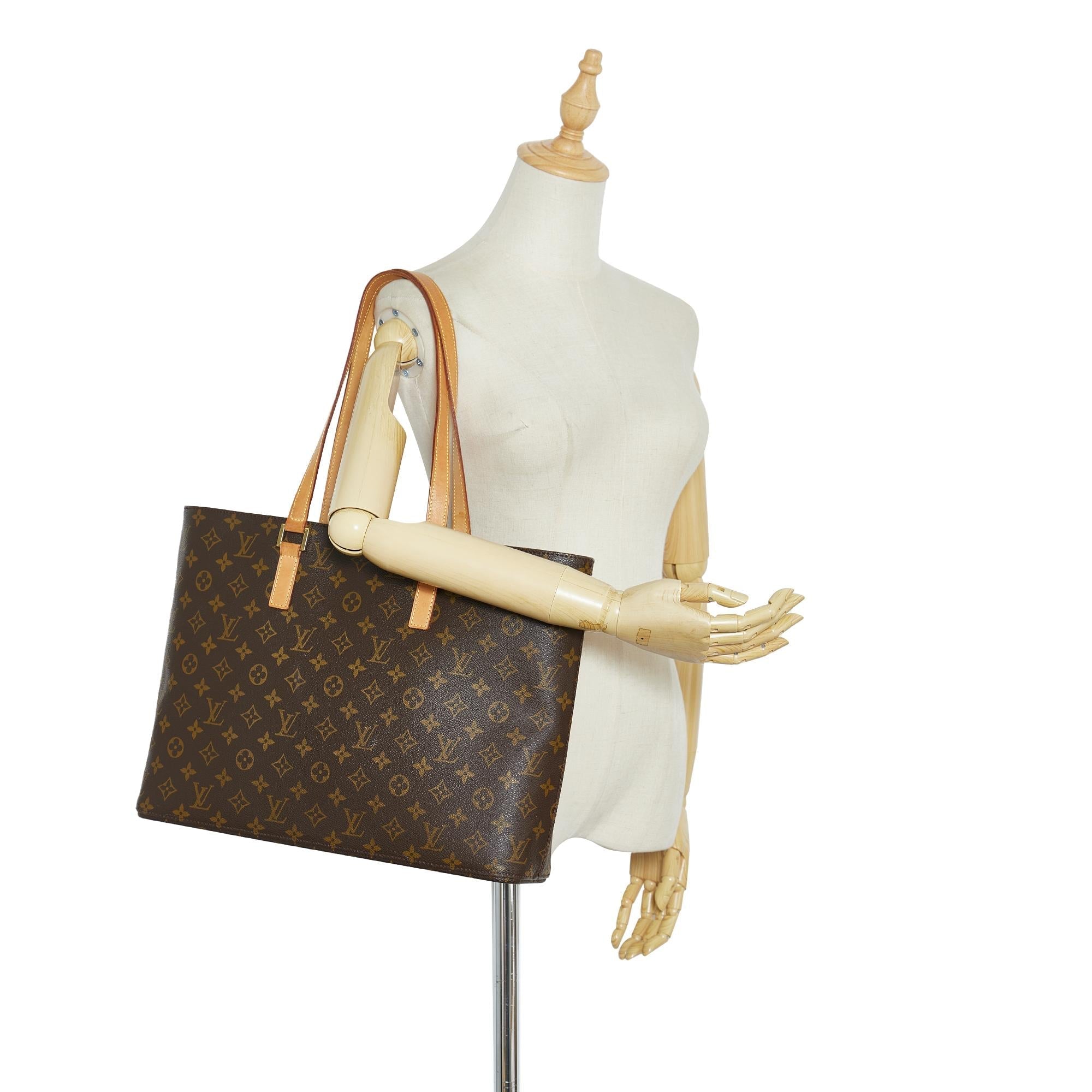 Louis Vuitton Monogram Luco Tote (SHG-Batpdl)